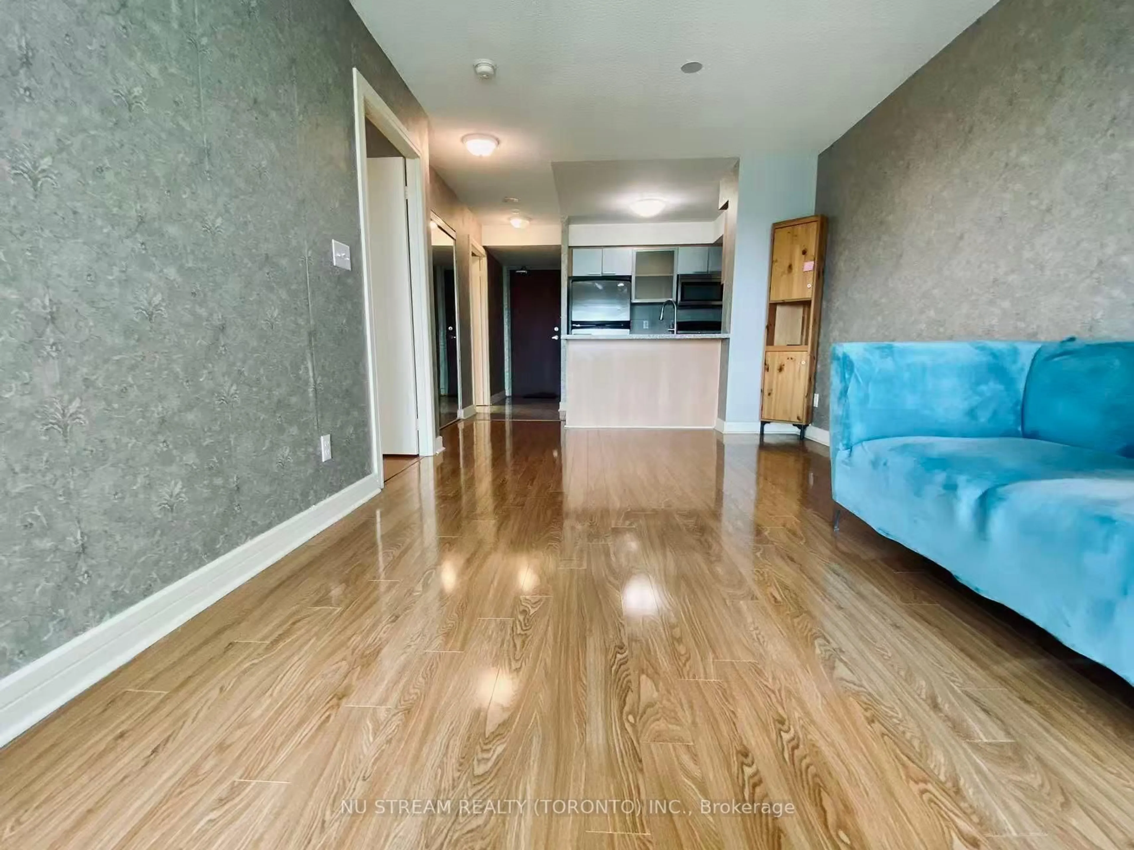 A pic of a room for 18 Harrison Garden Blvd #1409, Toronto Ontario M2N 7J7