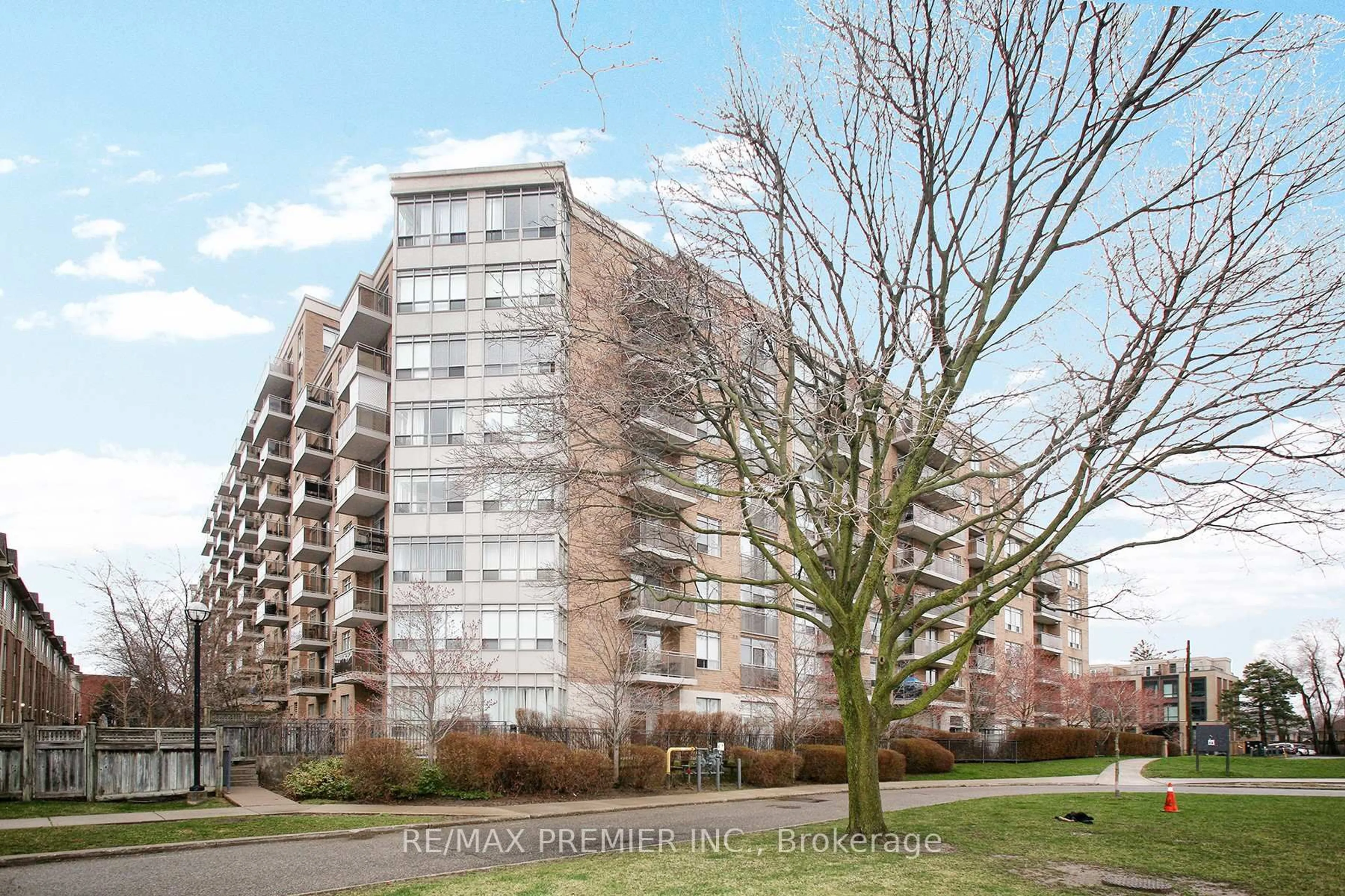 Unknown for 650 Lawrence Ave #721, Toronto Ontario M6A 3E8