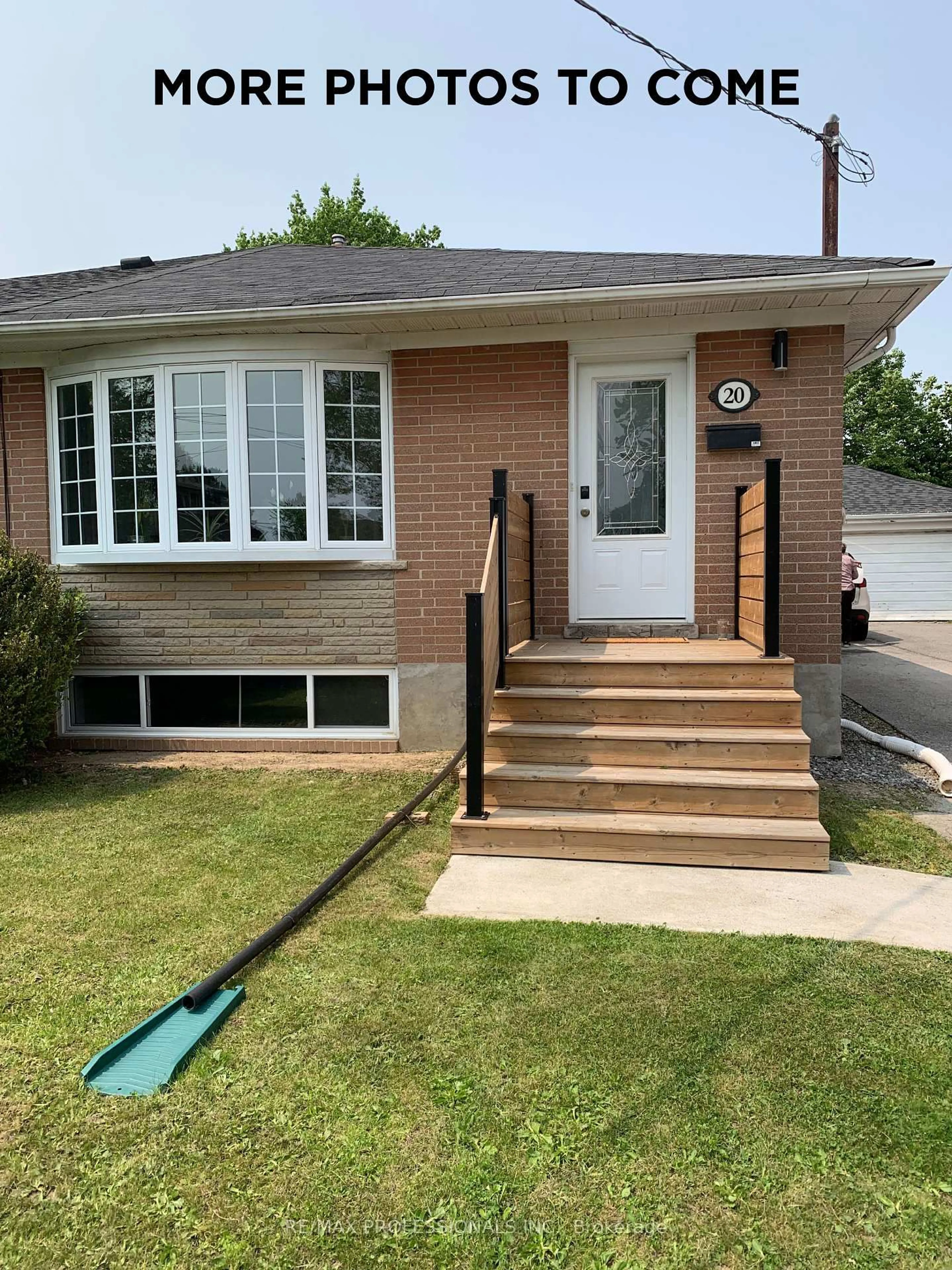 Home with brick exterior material, street for 20 Slidell Cres, Toronto Ontario M3A 2C4