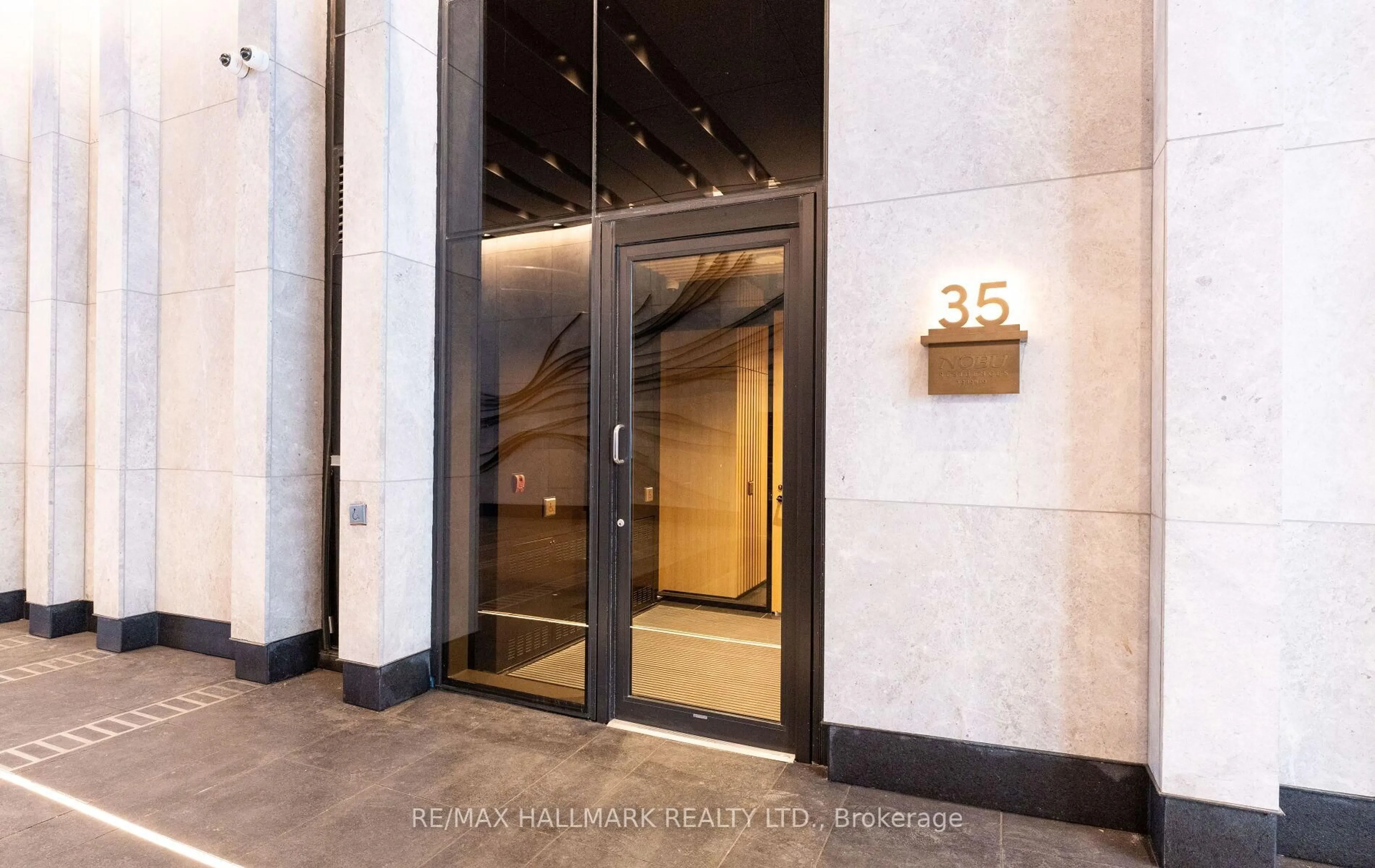 Indoor foyer for 35 Mercer St #1114, Toronto Ontario M5V 1H2