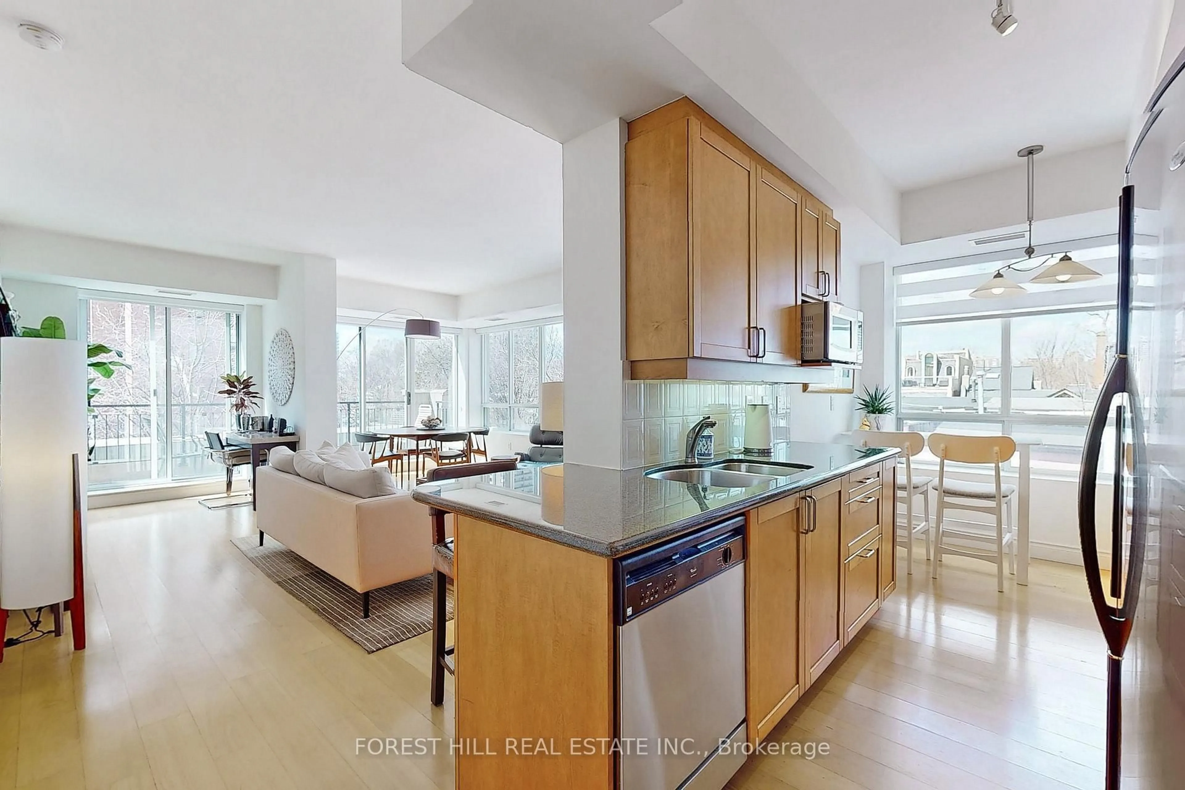Open concept kitchen, ceramic/tile floor for 77 McMurrich St #302, Toronto Ontario M5R 3V3