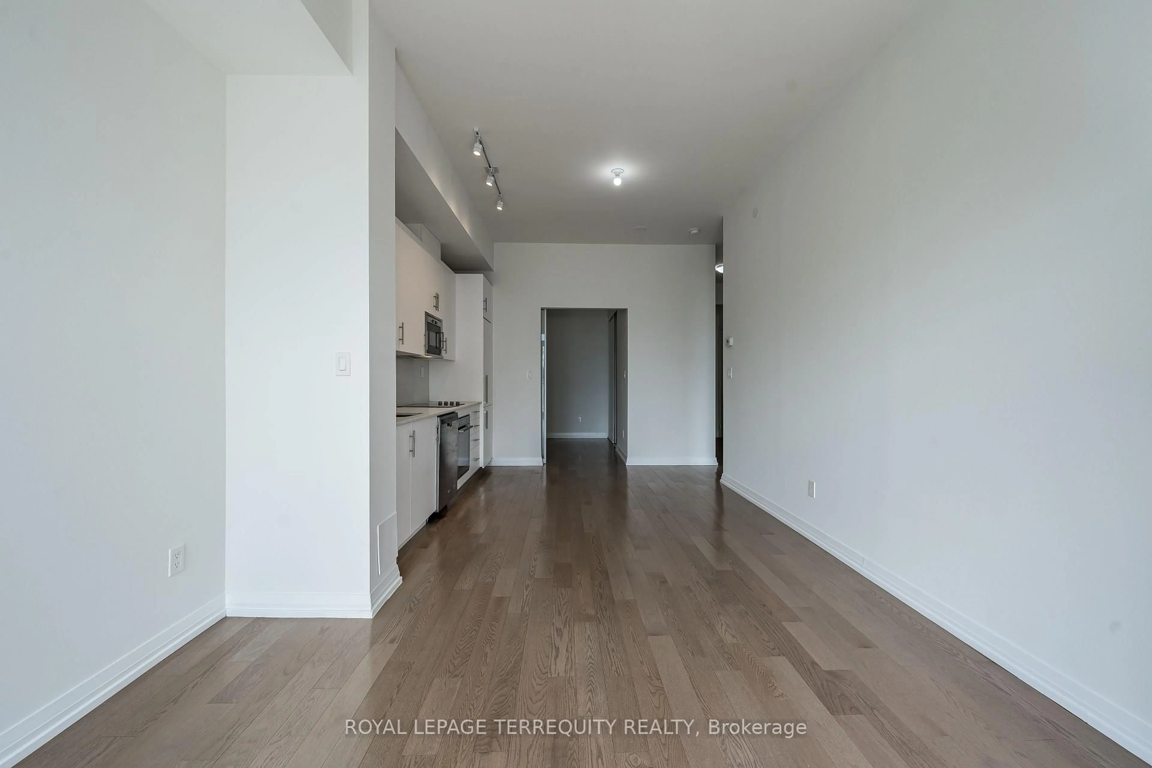 A pic of a room for 460 Adelaide St #1032, Toronto Ontario M5A 0E7