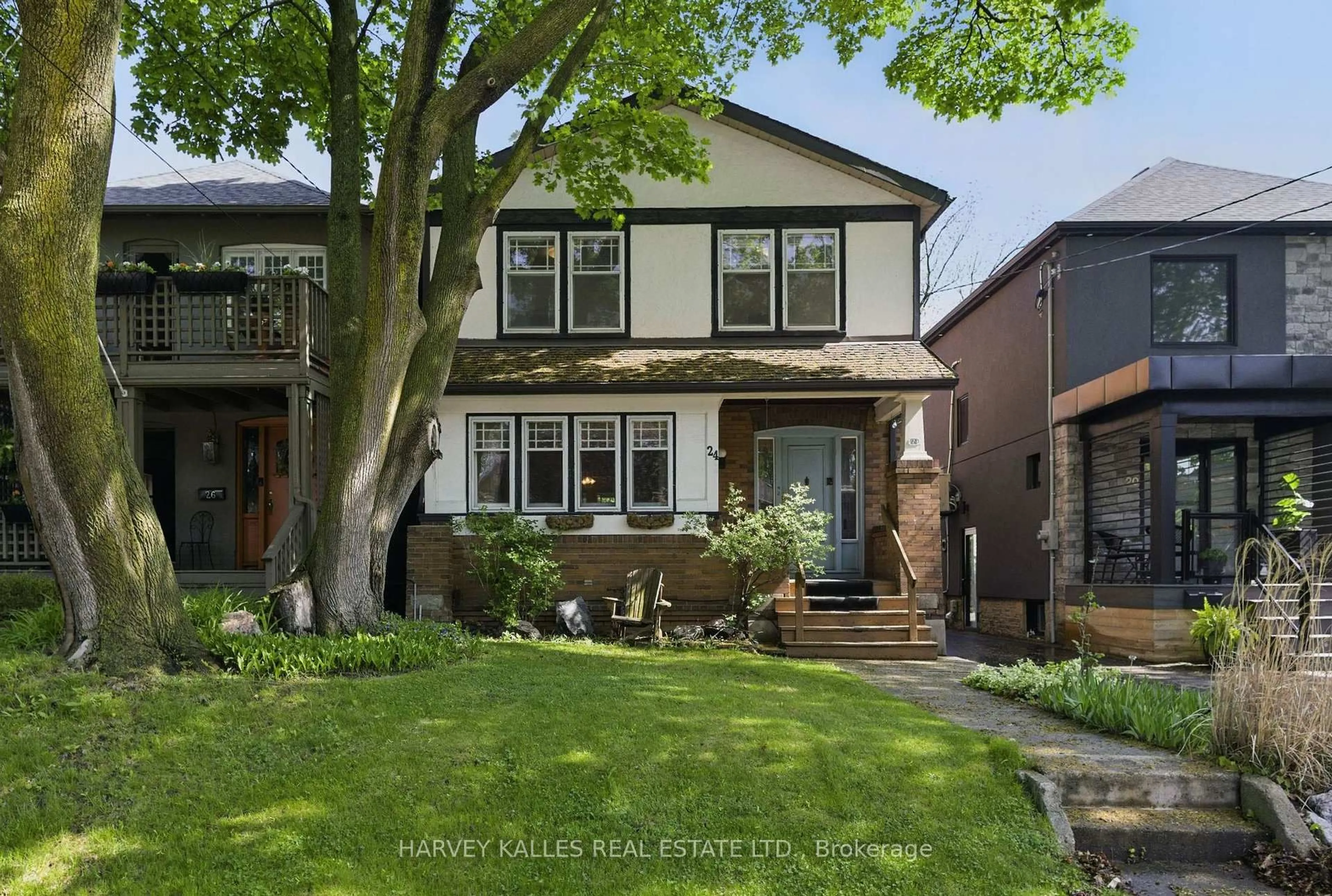 Home with brick exterior material, street for 24 Yonge Blvd, Toronto Ontario M5M 3G5