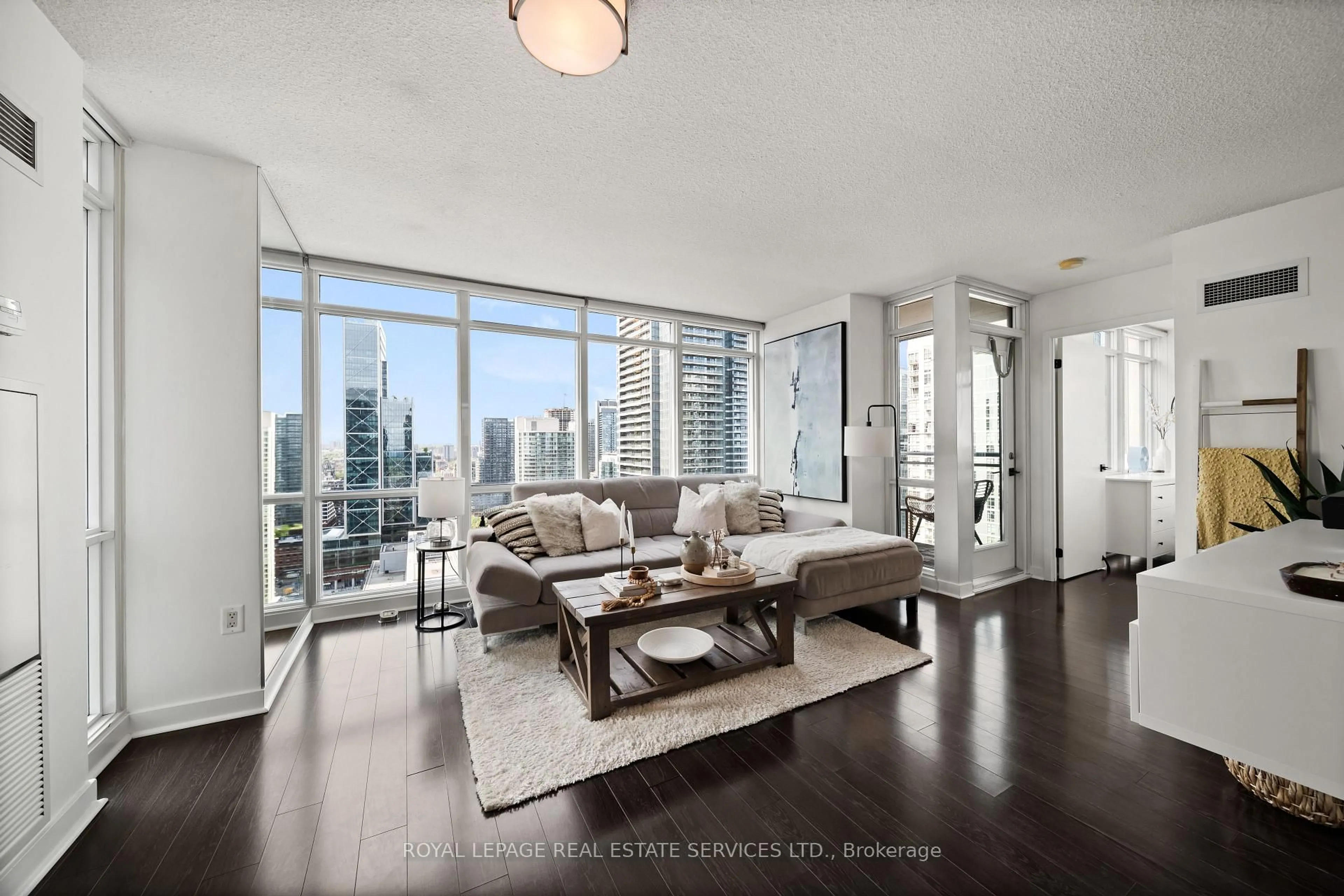 Living room with furniture, unknown for 11 Brunel Crt #3906, Toronto Ontario M5V 3Y3
