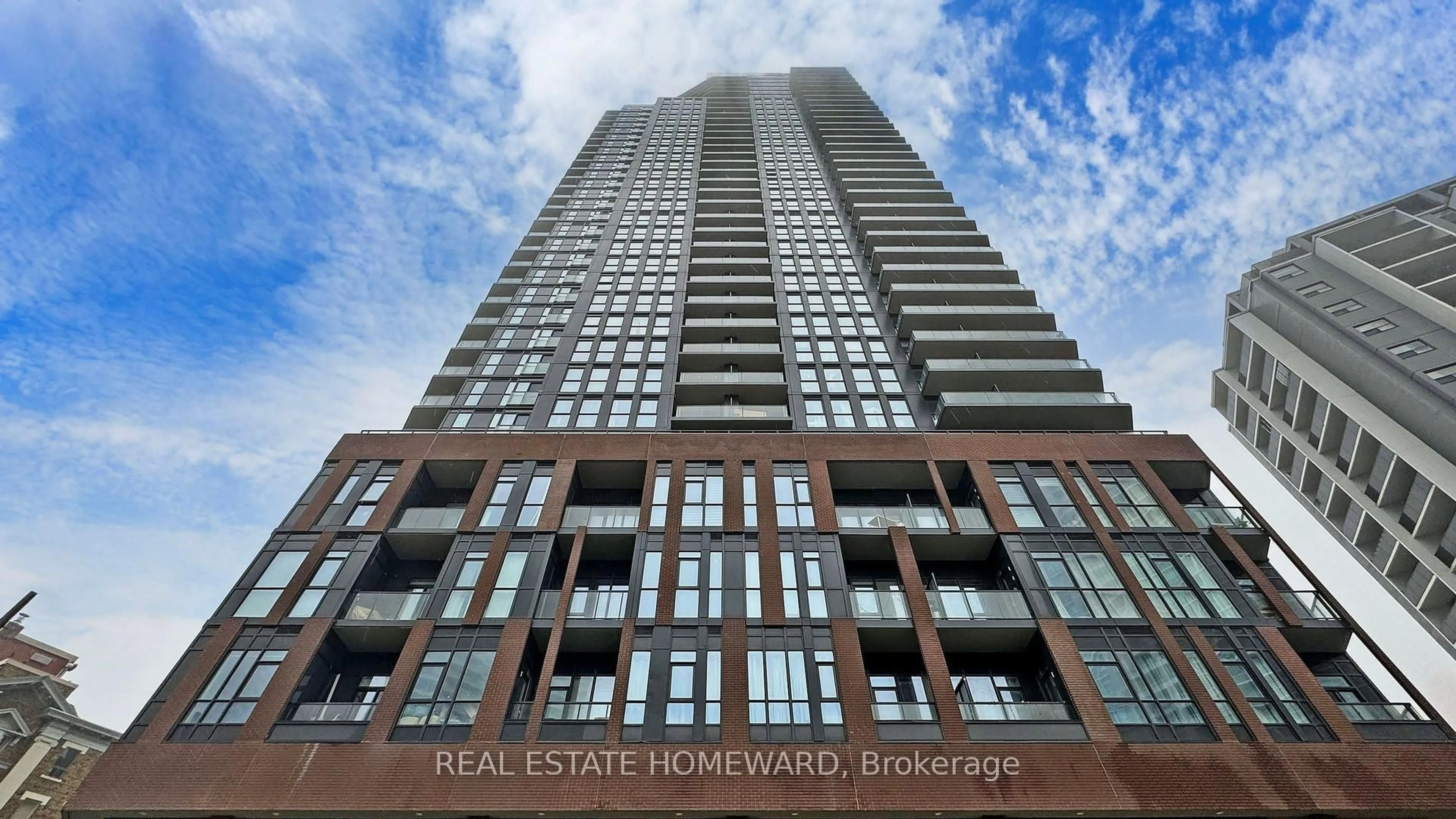 Indoor foyer for 159 Wellesley St #1809, Toronto Ontario M4Y 0H5