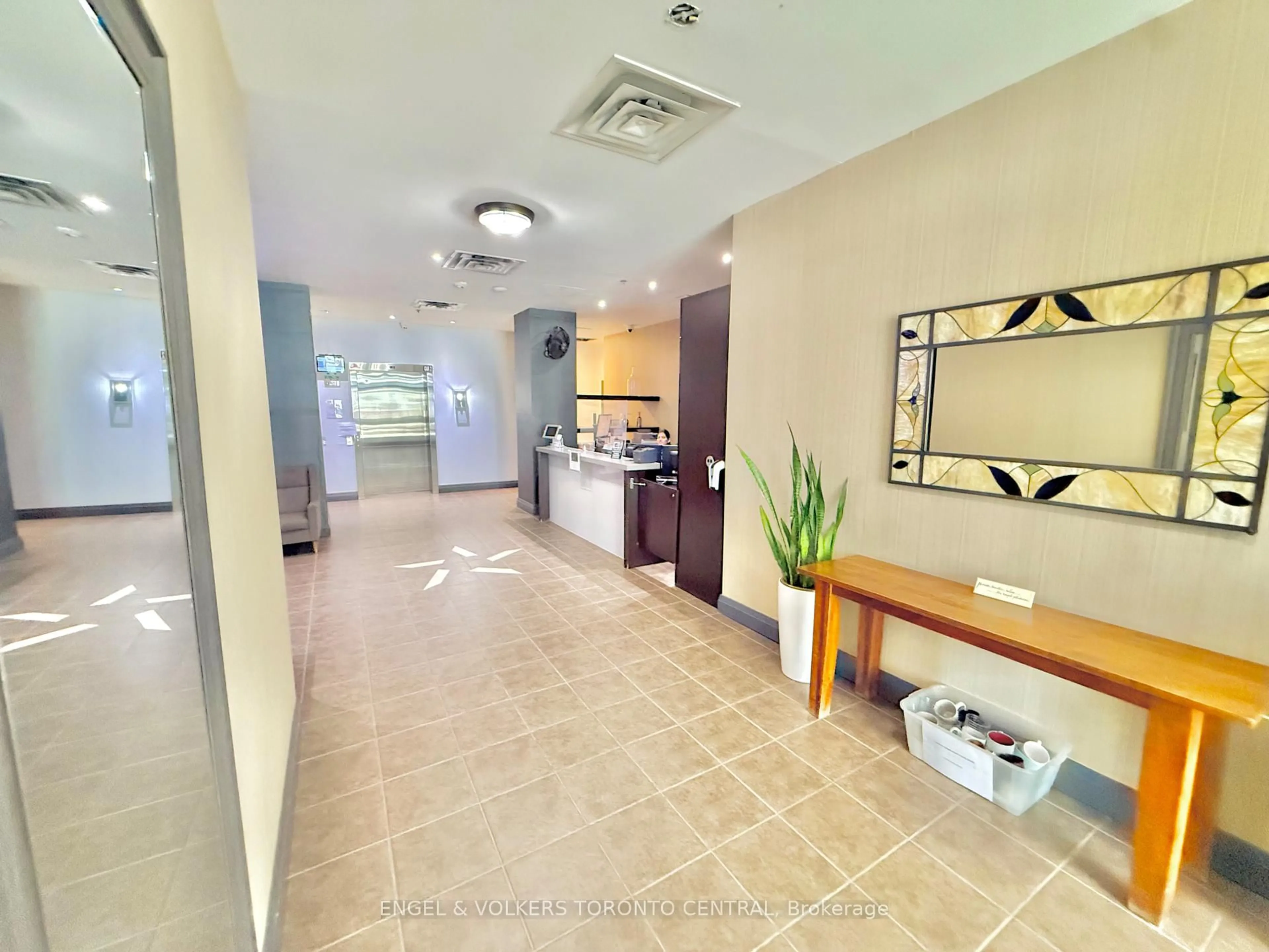 Indoor foyer for 225 Wellesley St #208, Toronto Ontario M4X 1X8
