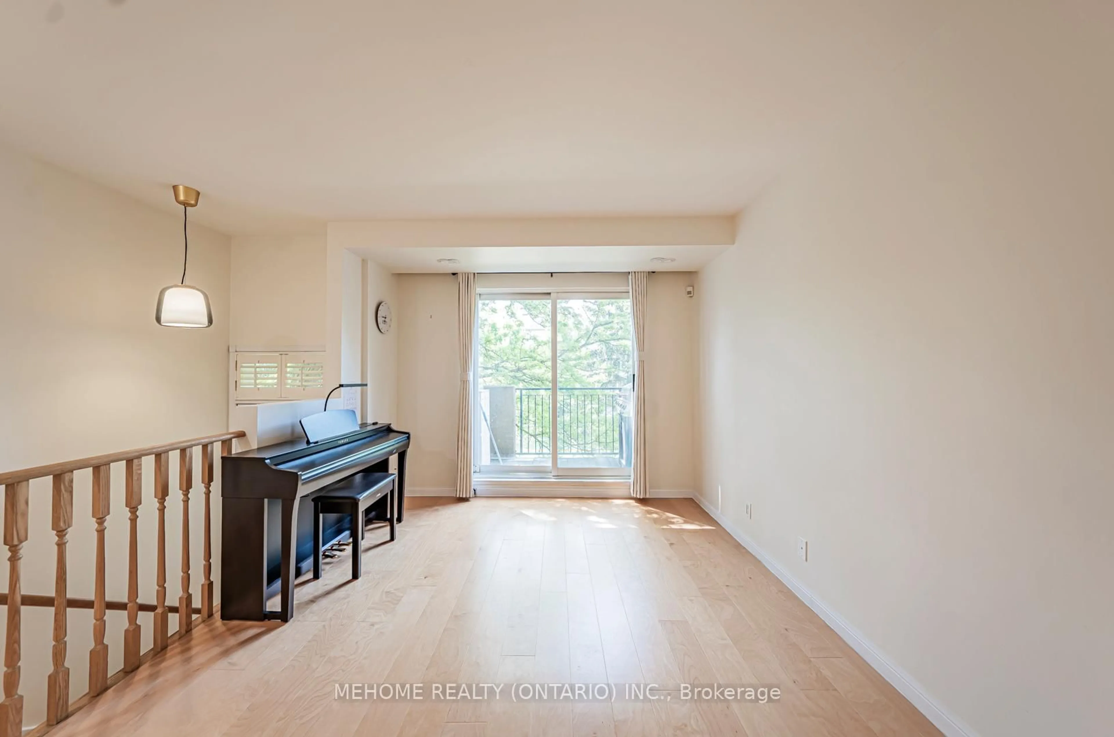 Unknown for 28 Sommerset Way #1227, Toronto Ontario M2N 6W7