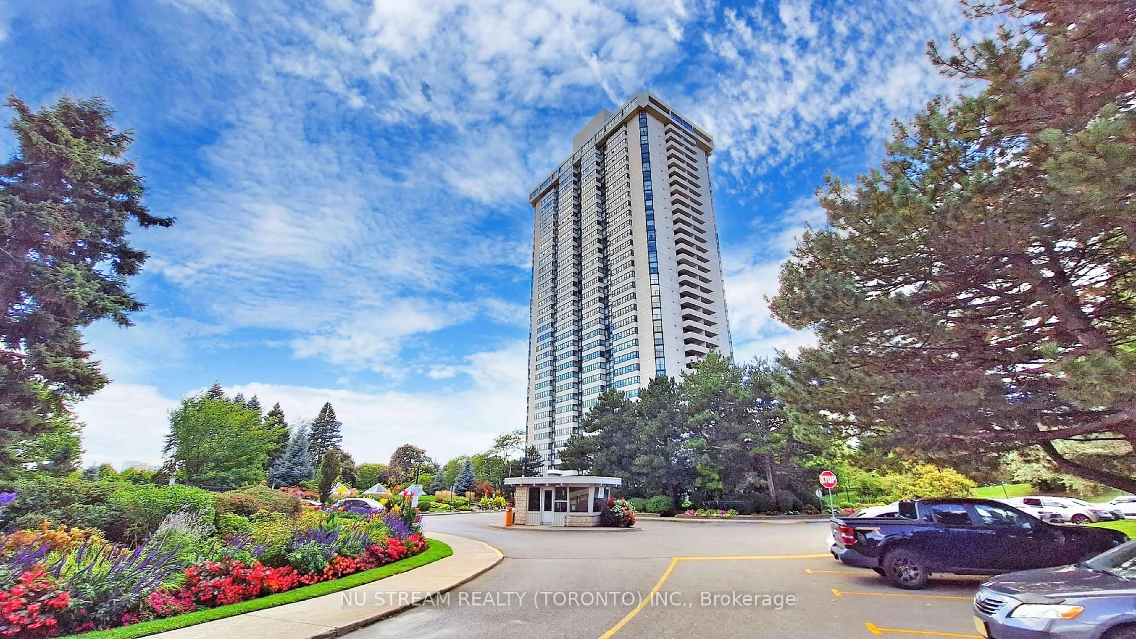 Indoor foyer for 3303 Don Mills Rd #901, Toronto Ontario M2J 4T6