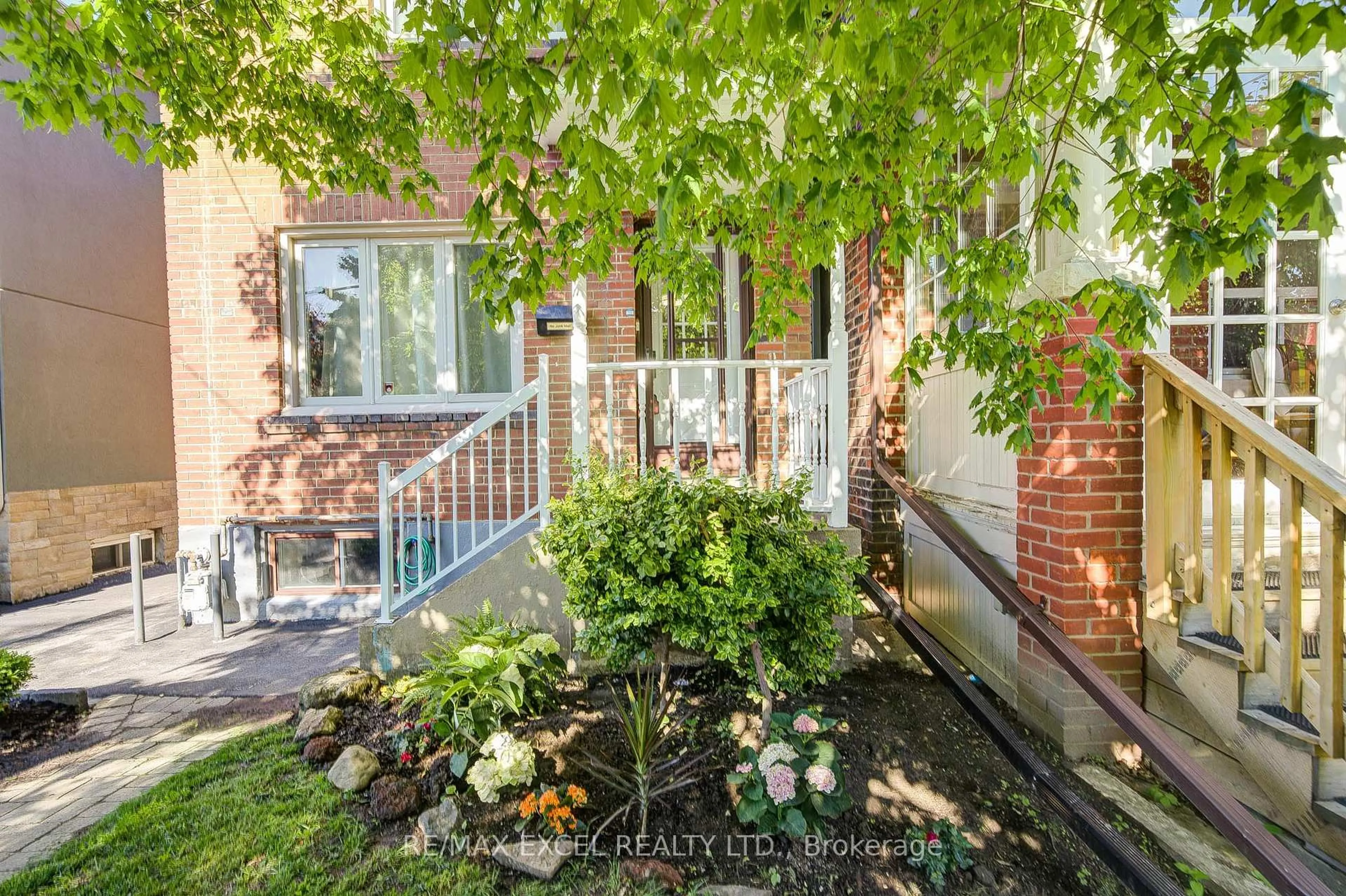 Unknown for 523 Delaware Ave, Toronto Ontario M6H 2V3
