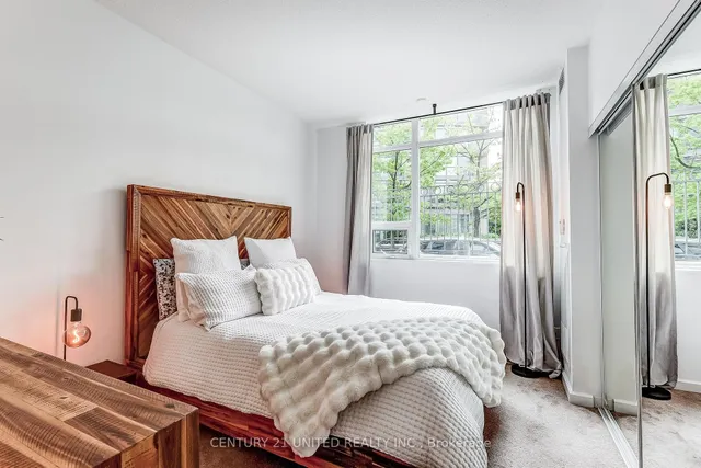 Additional image 24 of 209 Fort York Blvd Unit 164