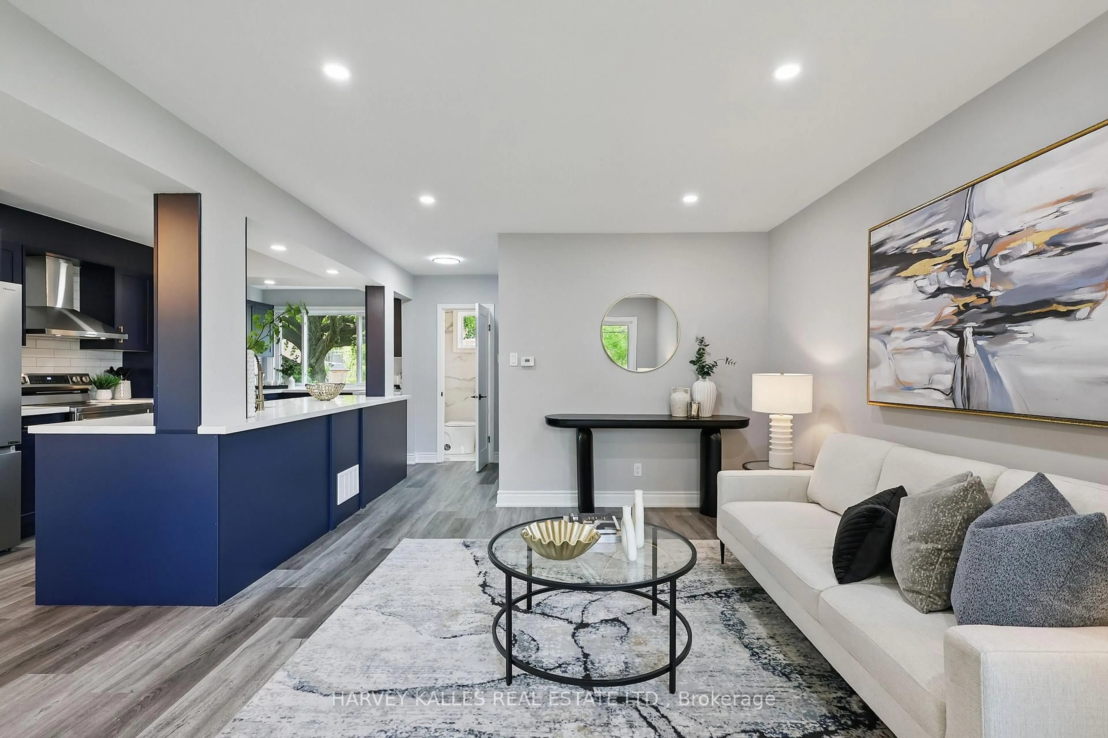 Living room with furniture, unknown for 1 Vanity Crt, Toronto Ontario M3A 1W9