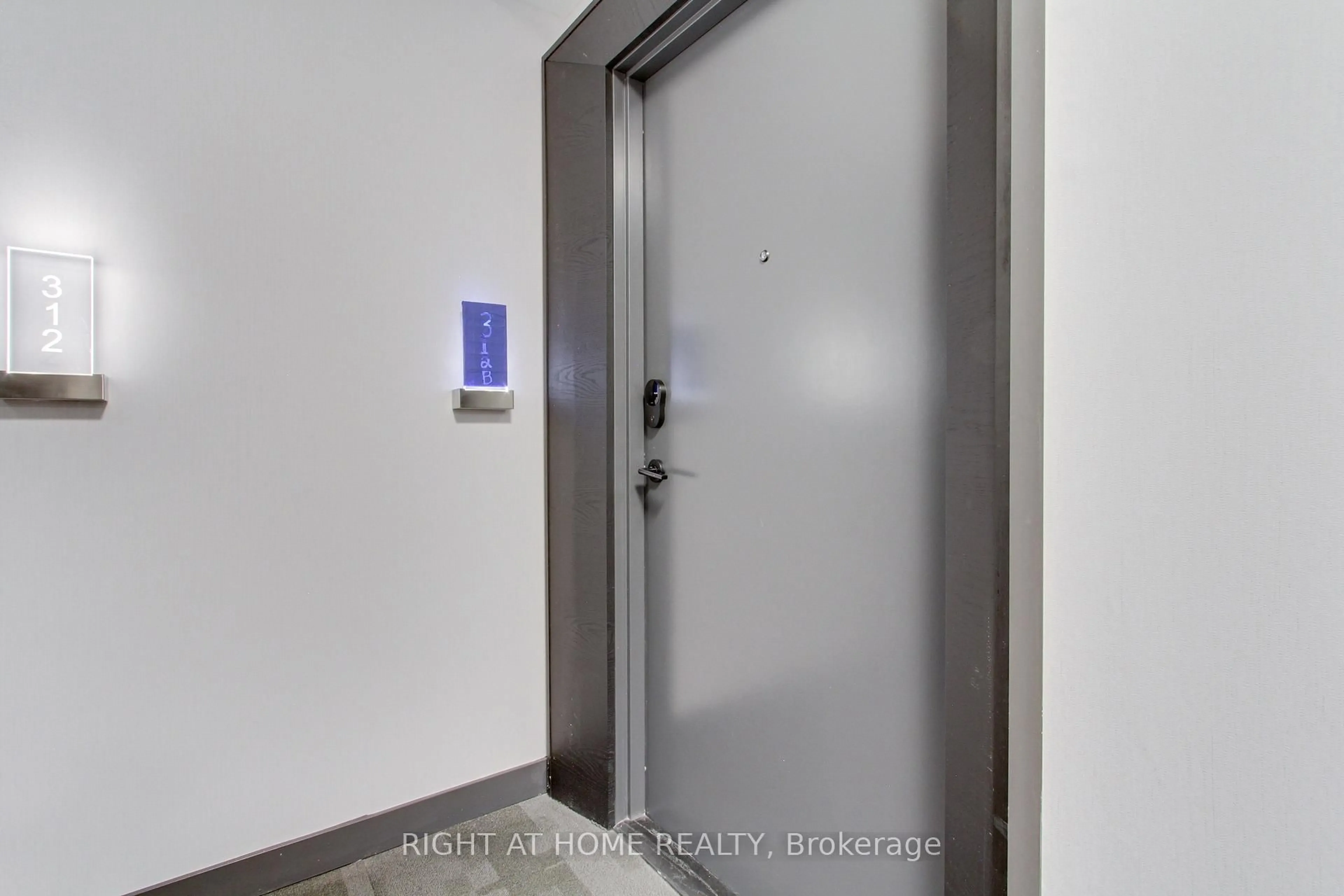 Unknown for 70 Princess St #312B E, Toronto Ontario M5A 0X6