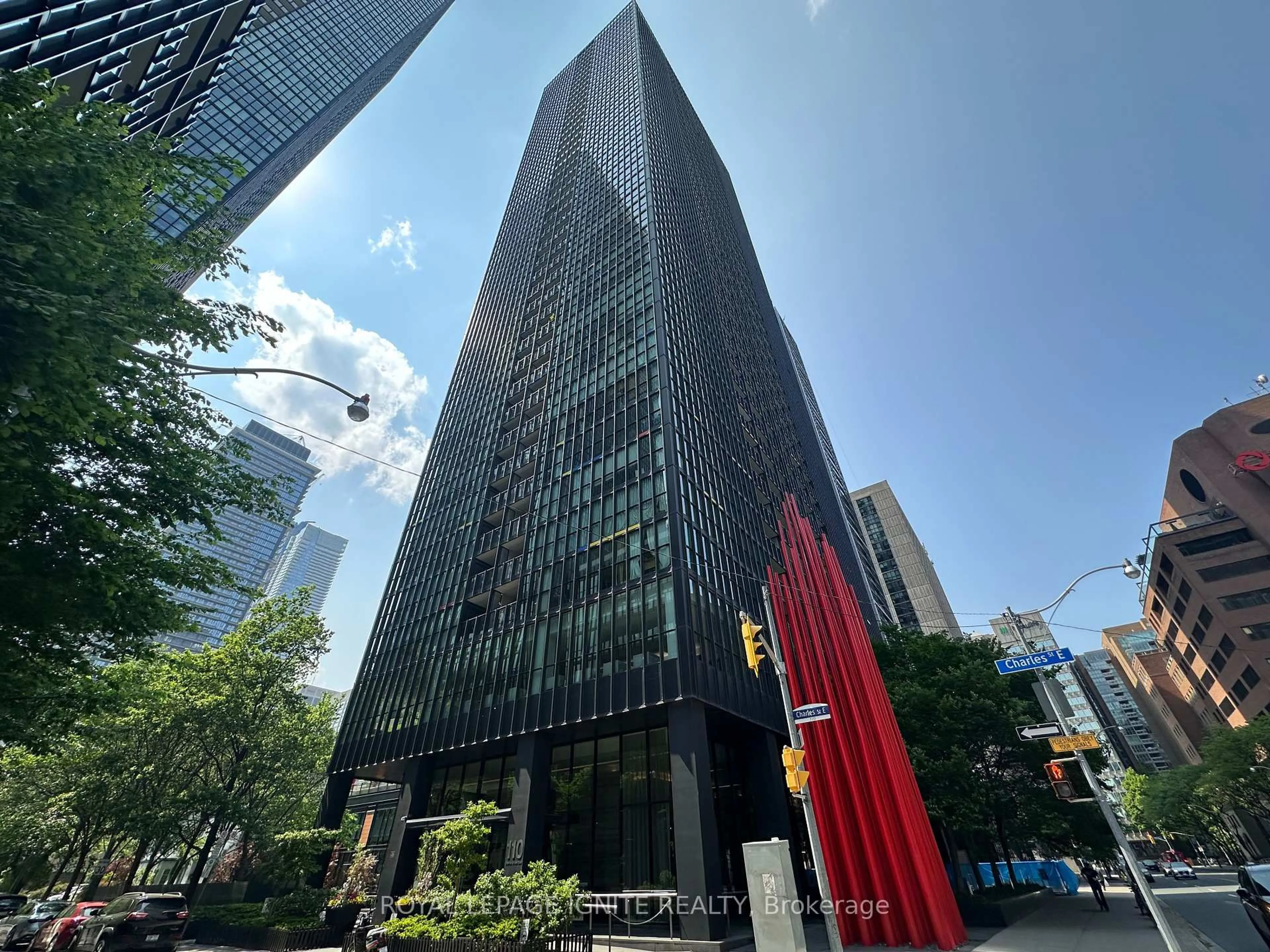 Indoor foyer for 110 Charles St #1809, Toronto Ontario M4Y 1T5
