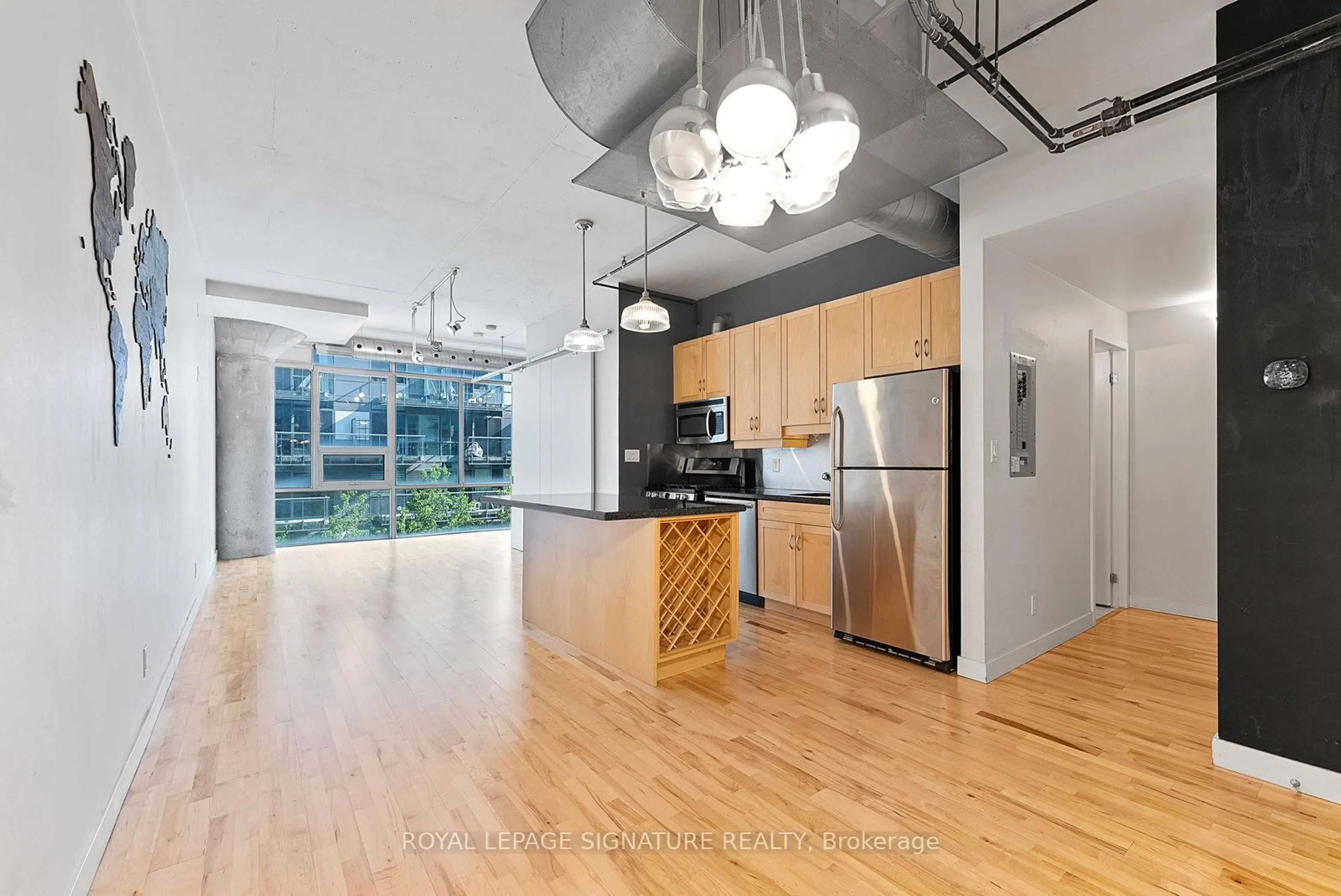 Open concept kitchen, unknown for 32 Stewart St #405, Toronto Ontario M5V 3T2