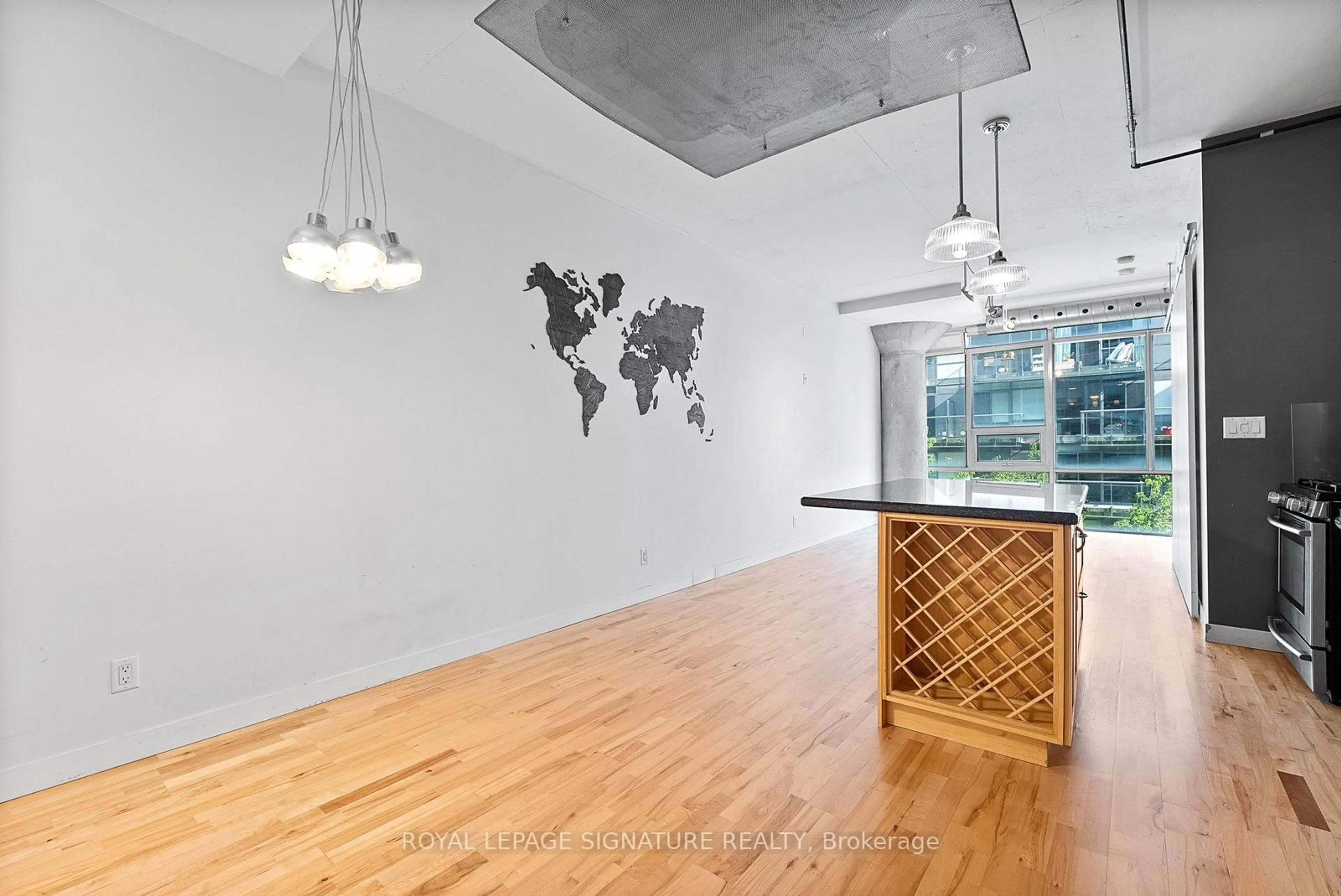 Unknown for 32 Stewart St #405, Toronto Ontario M5V 3T2