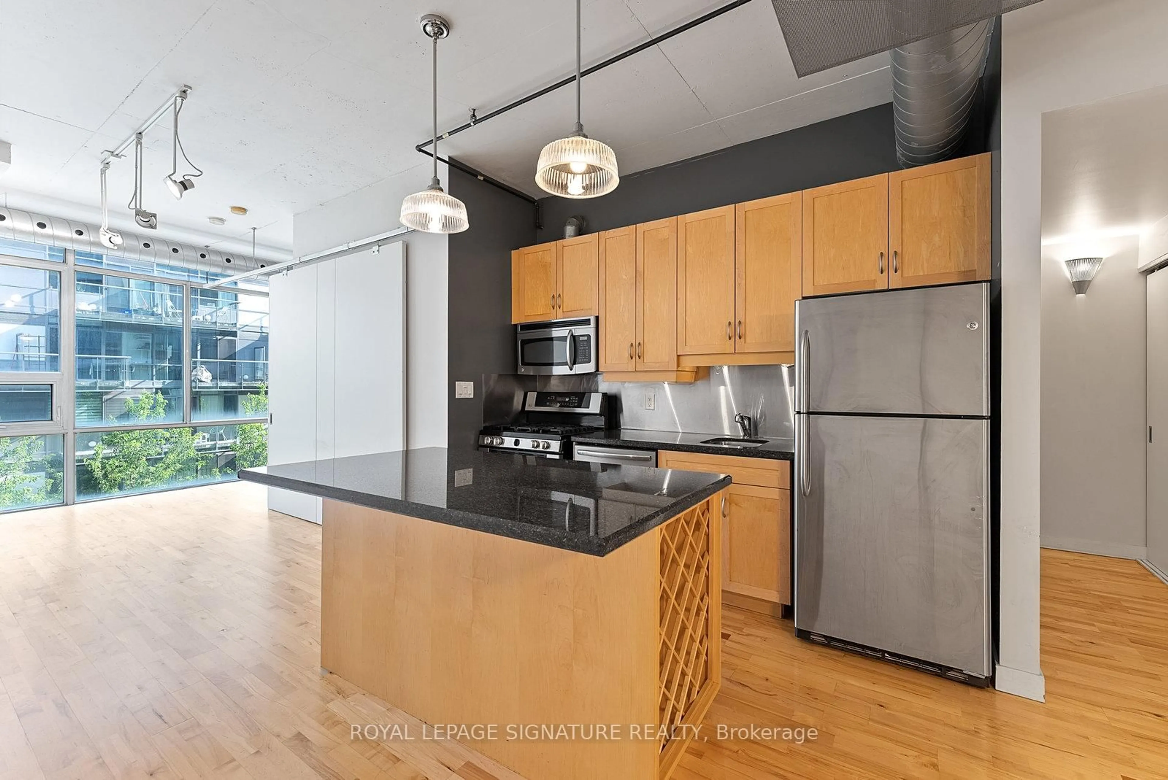 Open concept kitchen, unknown for 32 Stewart St #405, Toronto Ontario M5V 3T2
