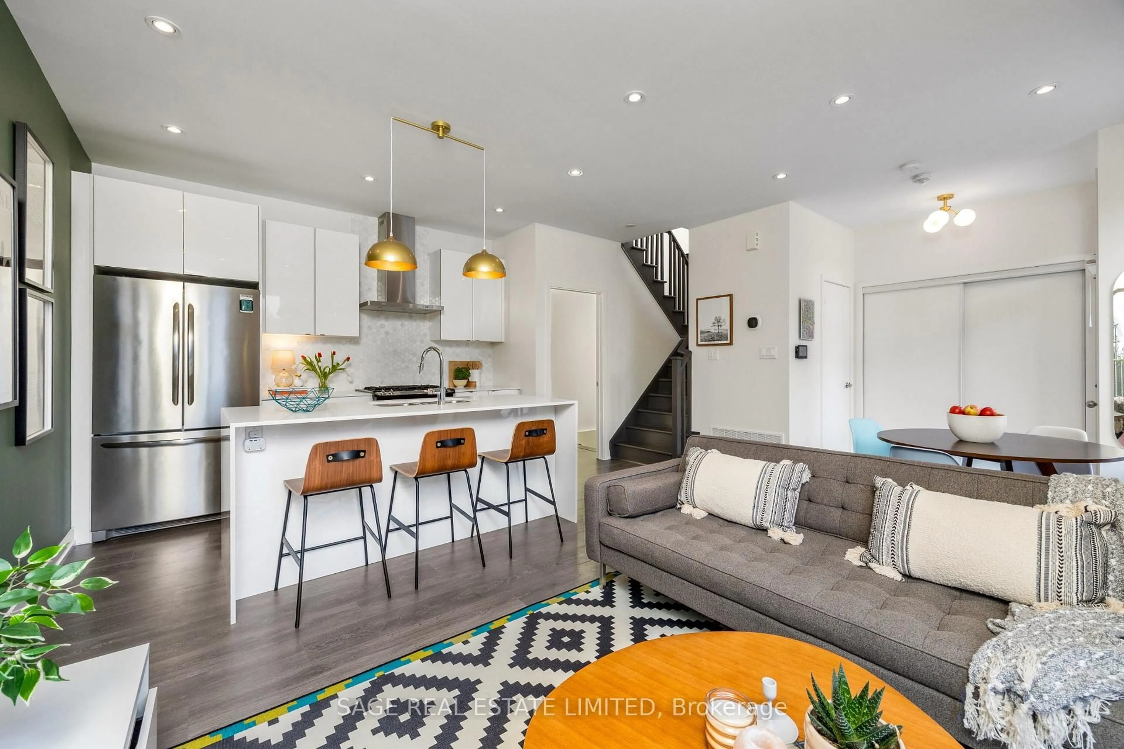Open concept kitchen, unknown for 39 Florence St #TH4, Toronto Ontario M6K 0C5