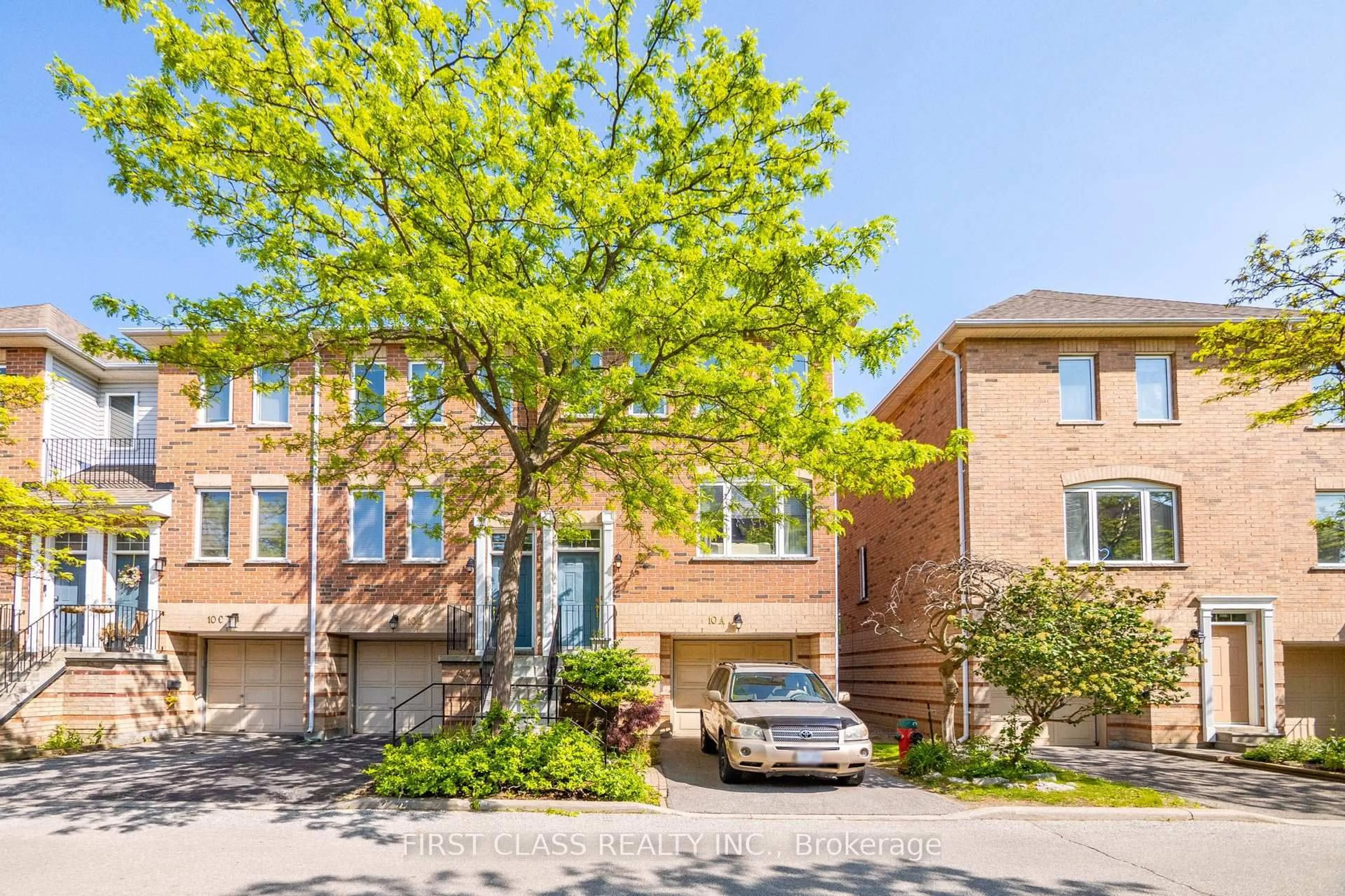 Home with brick exterior material, street for 10A Leaside Park Dr, Toronto Ontario M4H 1R3