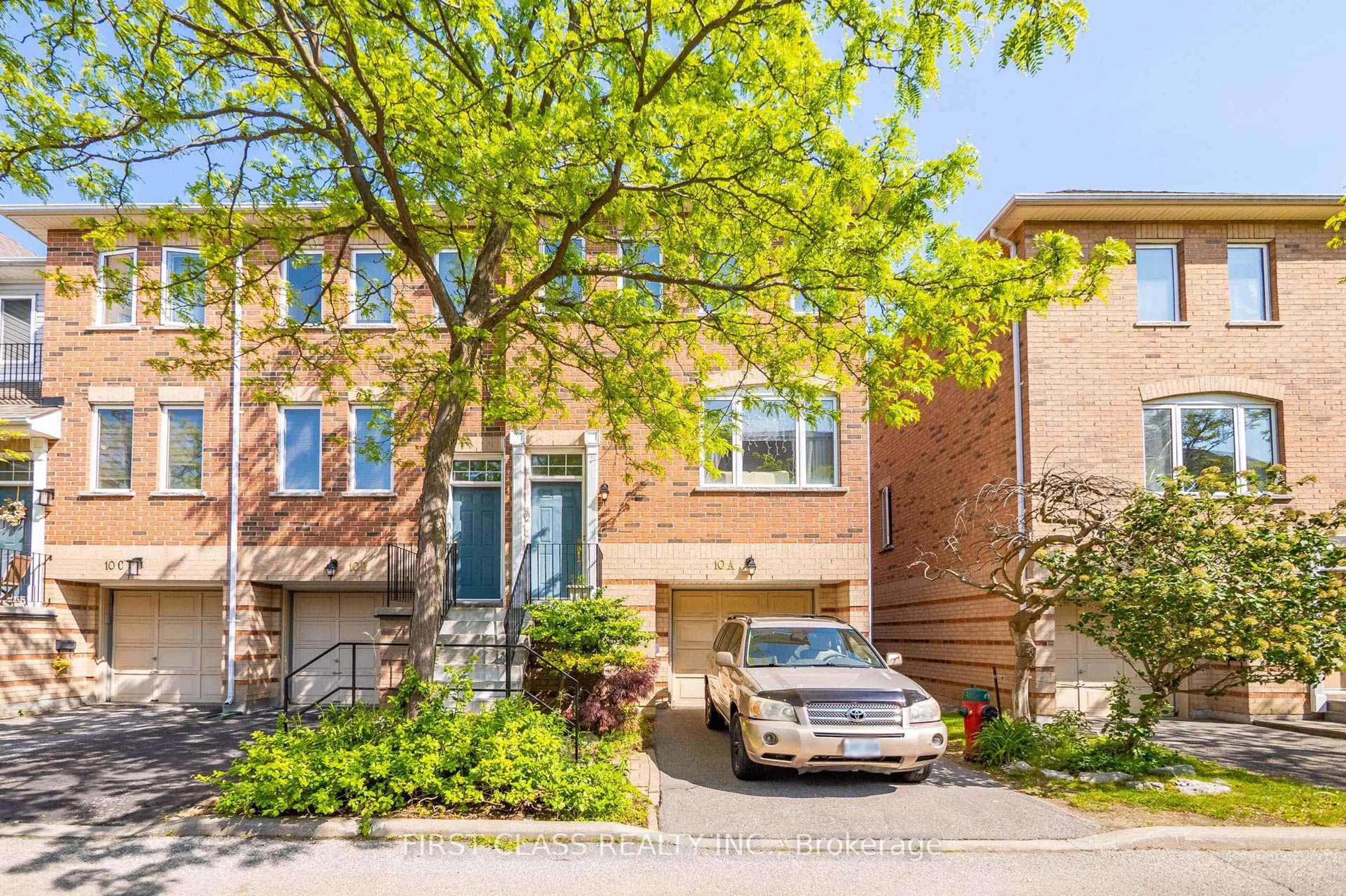 Home with brick exterior material, street for 10A Leaside Park Dr, Toronto Ontario M4H 1R3