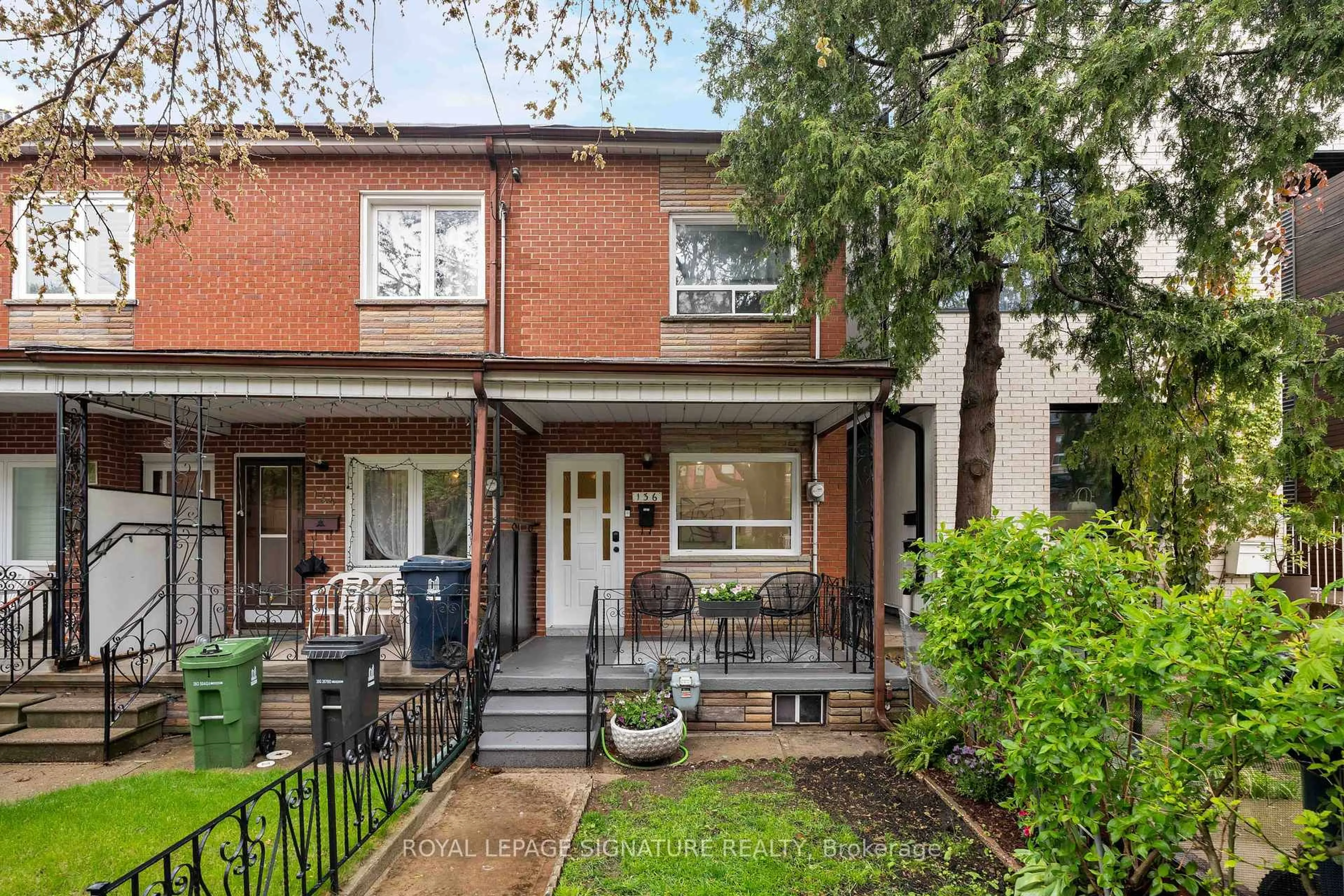 Home with brick exterior material, street for 136 Montrose Ave, Toronto Ontario M6J 2T7