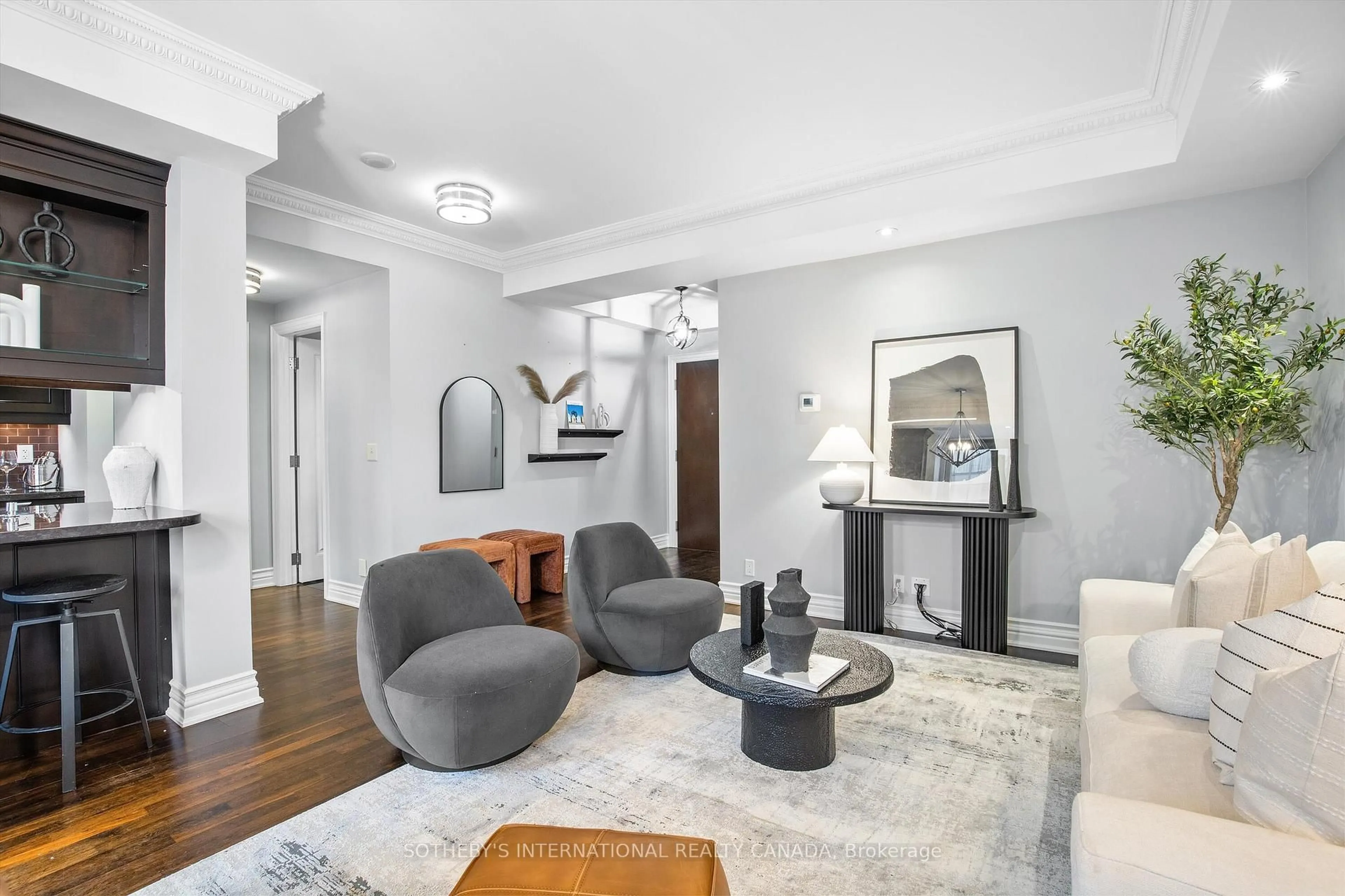 Unknown for 68 Yorkville Ave #308, Toronto Ontario M5R 3V7
