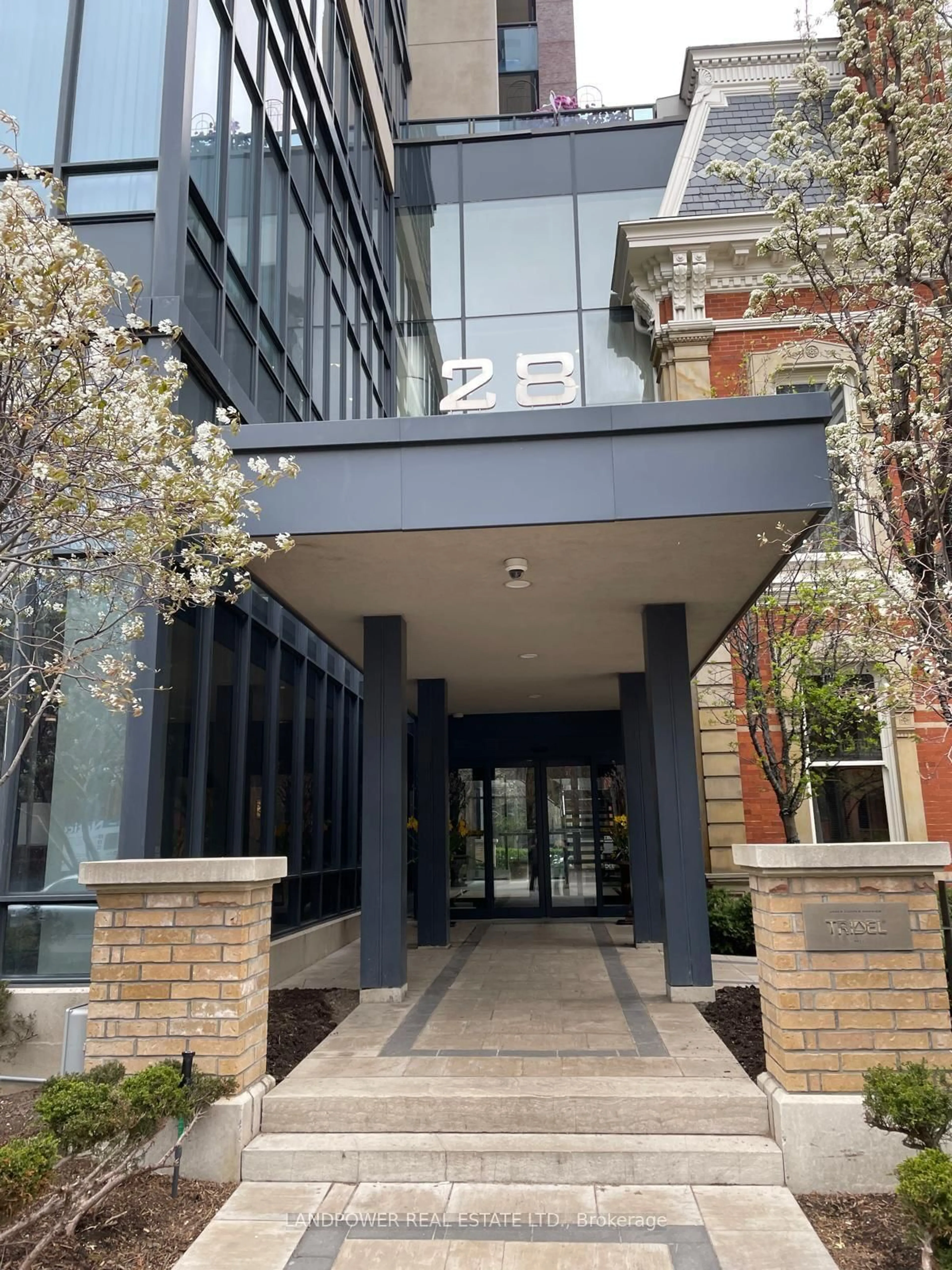 Indoor foyer for 28 Linden St #1209, Toronto Ontario M4Y 0A4
