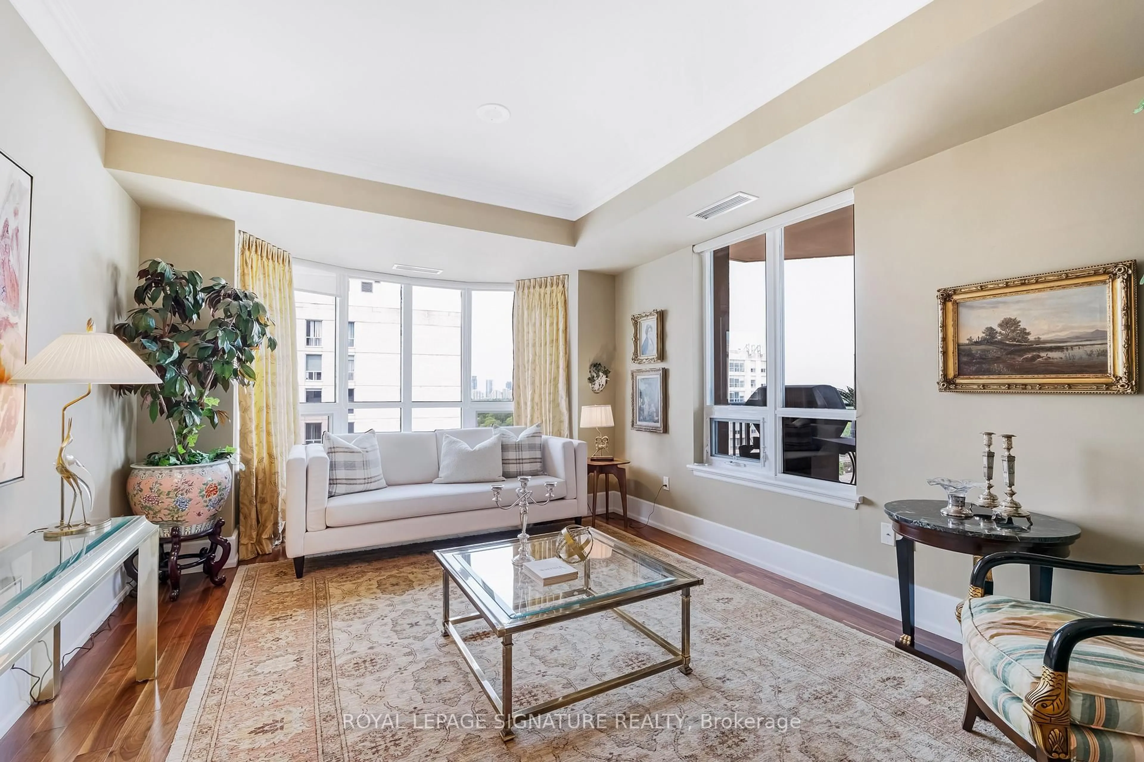 Living room with furniture, unknown for 662 Sheppard Ave #1704, Toronto Ontario M2K 3E6