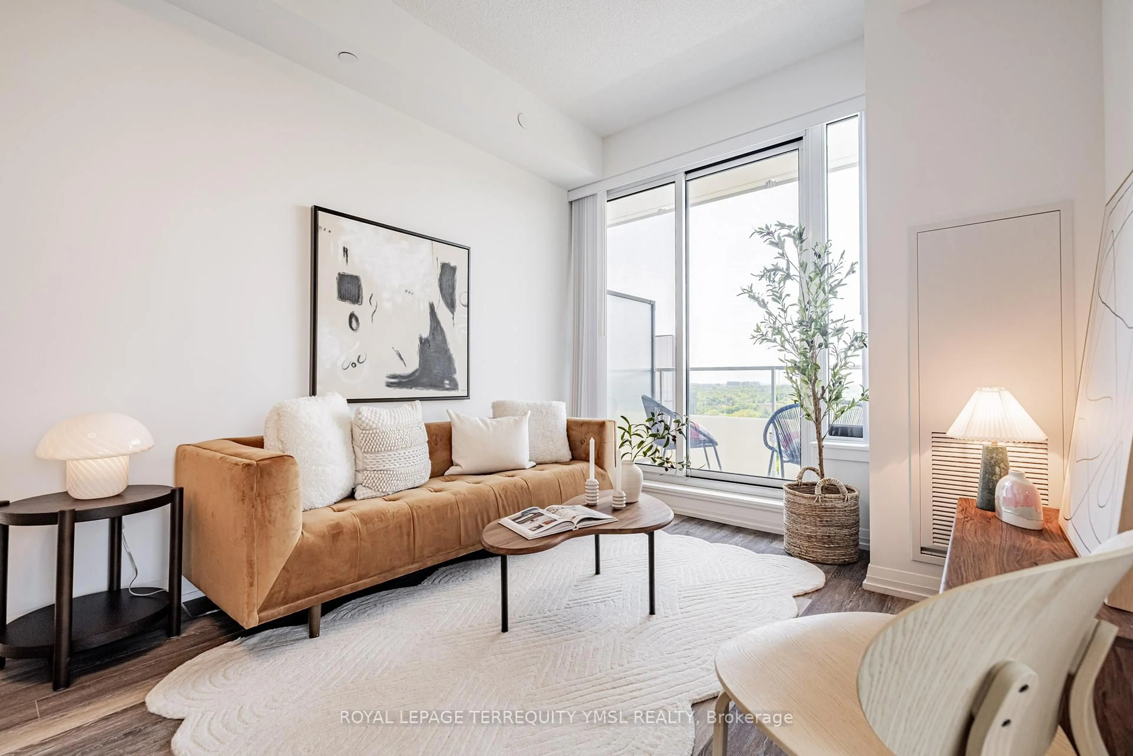 Living room with furniture, unknown for 75 Canterbury Pl #2311, Toronto Ontario M2N 0L2