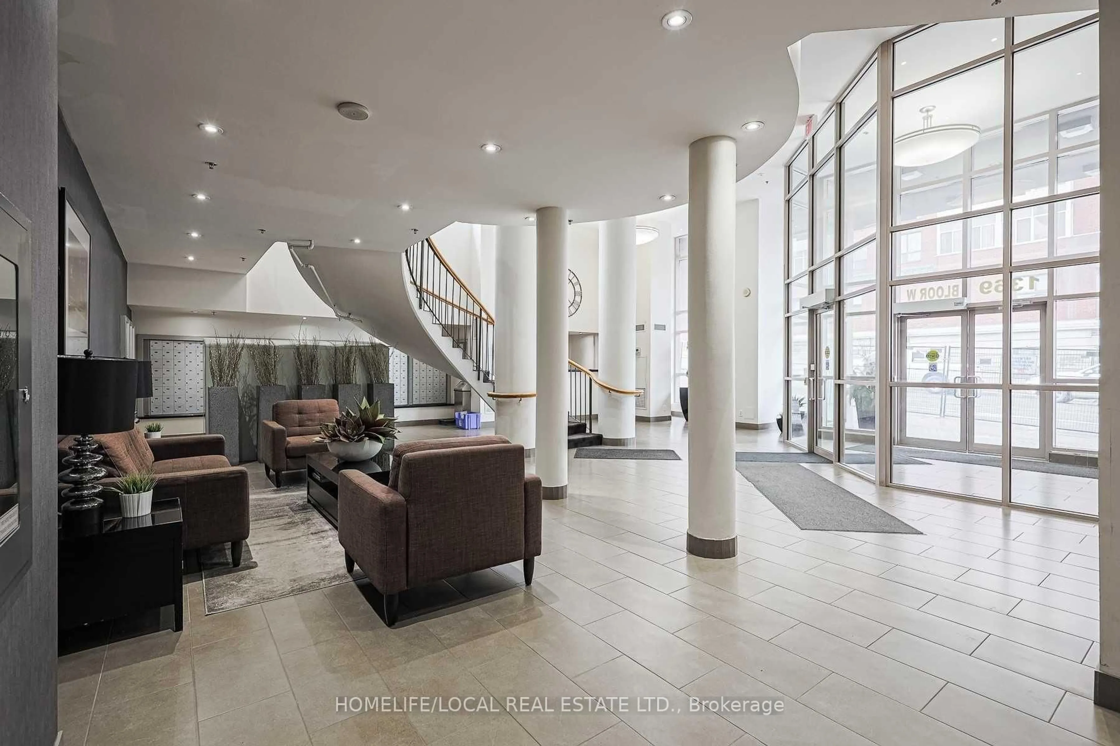Lobby for 1369 Bloor St #316, Toronto Ontario M6P 4J4