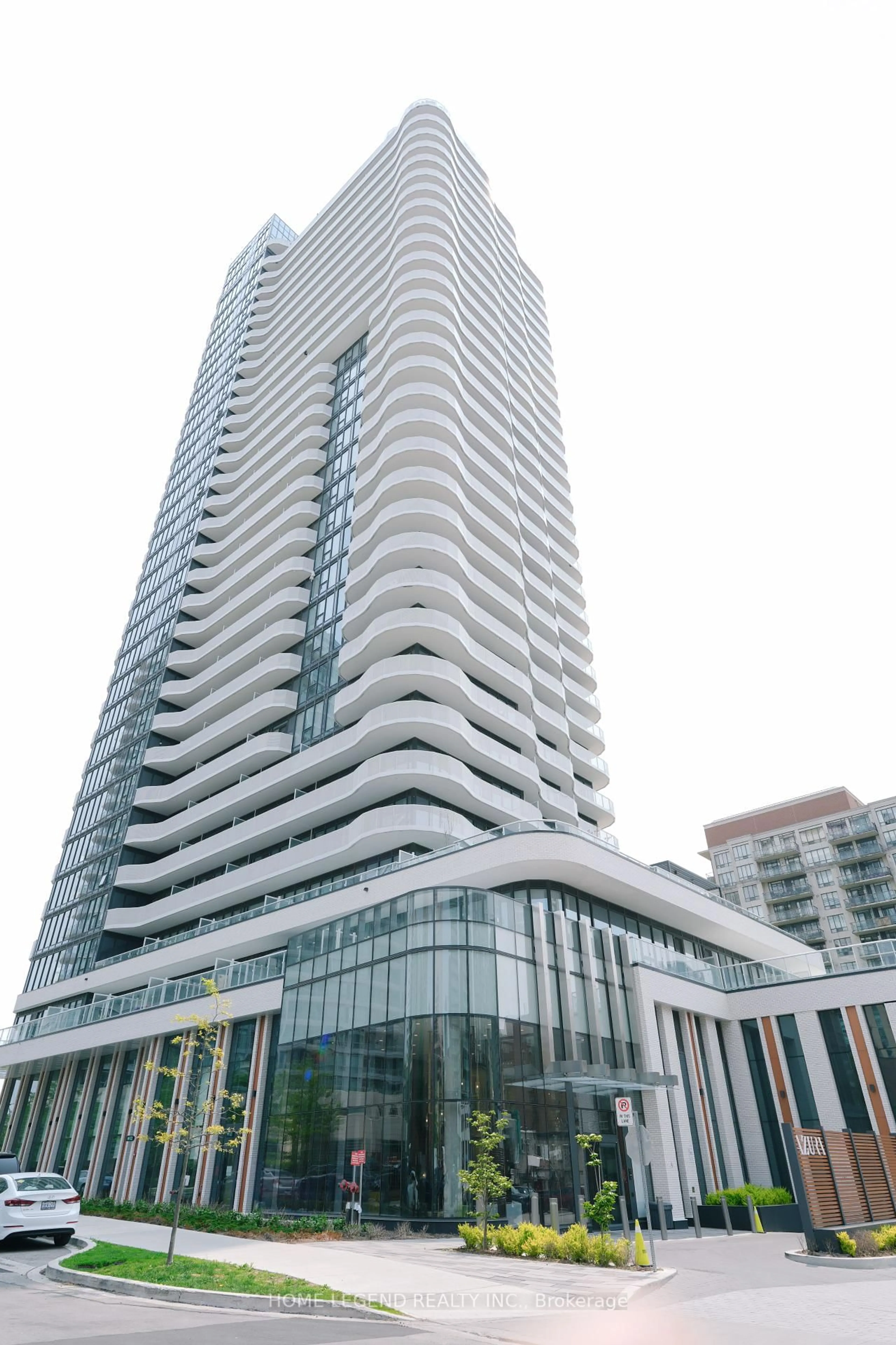 Indoor foyer for 15 Holmes Ave #103, Toronto Ontario M2N 0L4