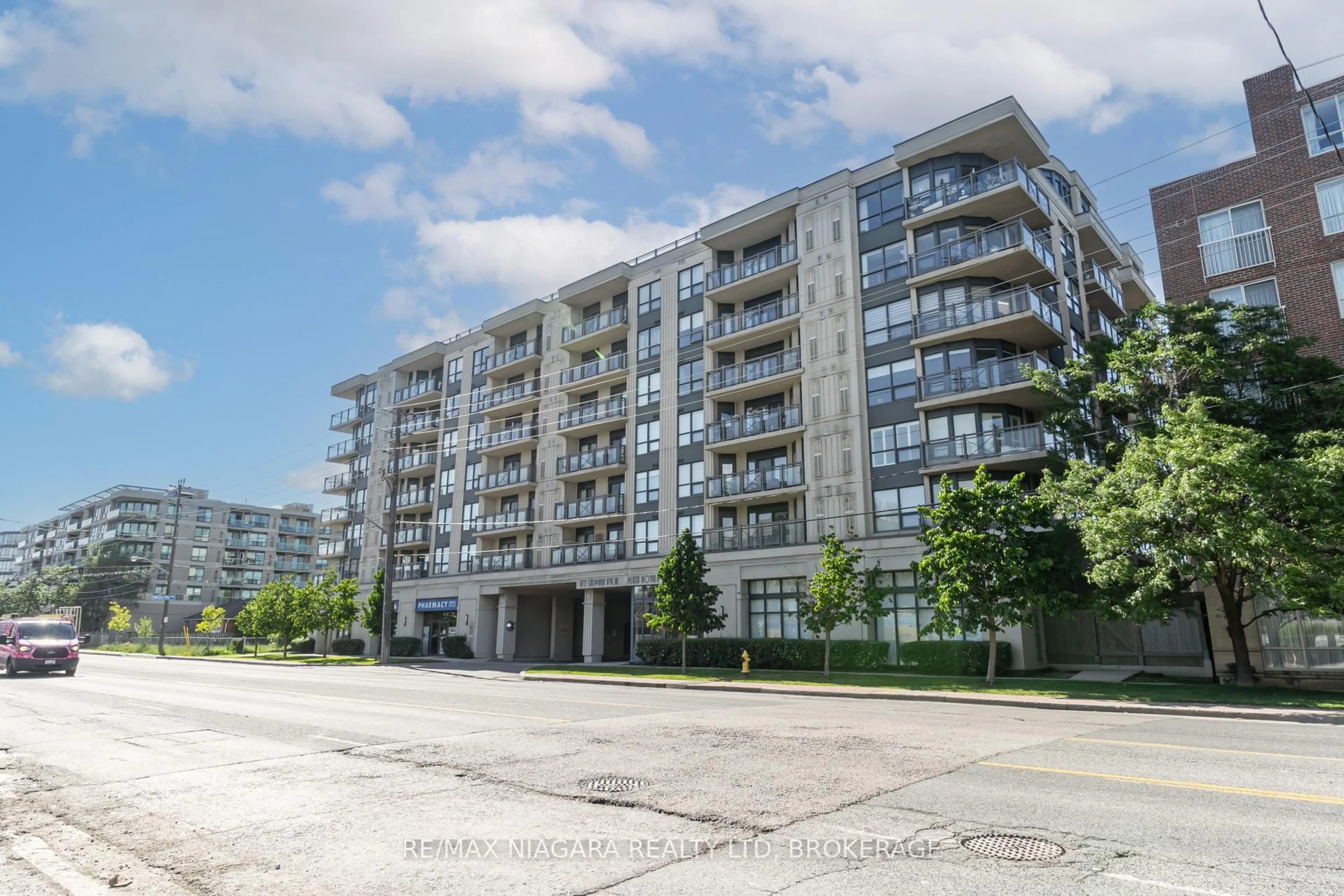 Unknown for 872 Sheppard Ave #313, Toronto Ontario M3H 5V5