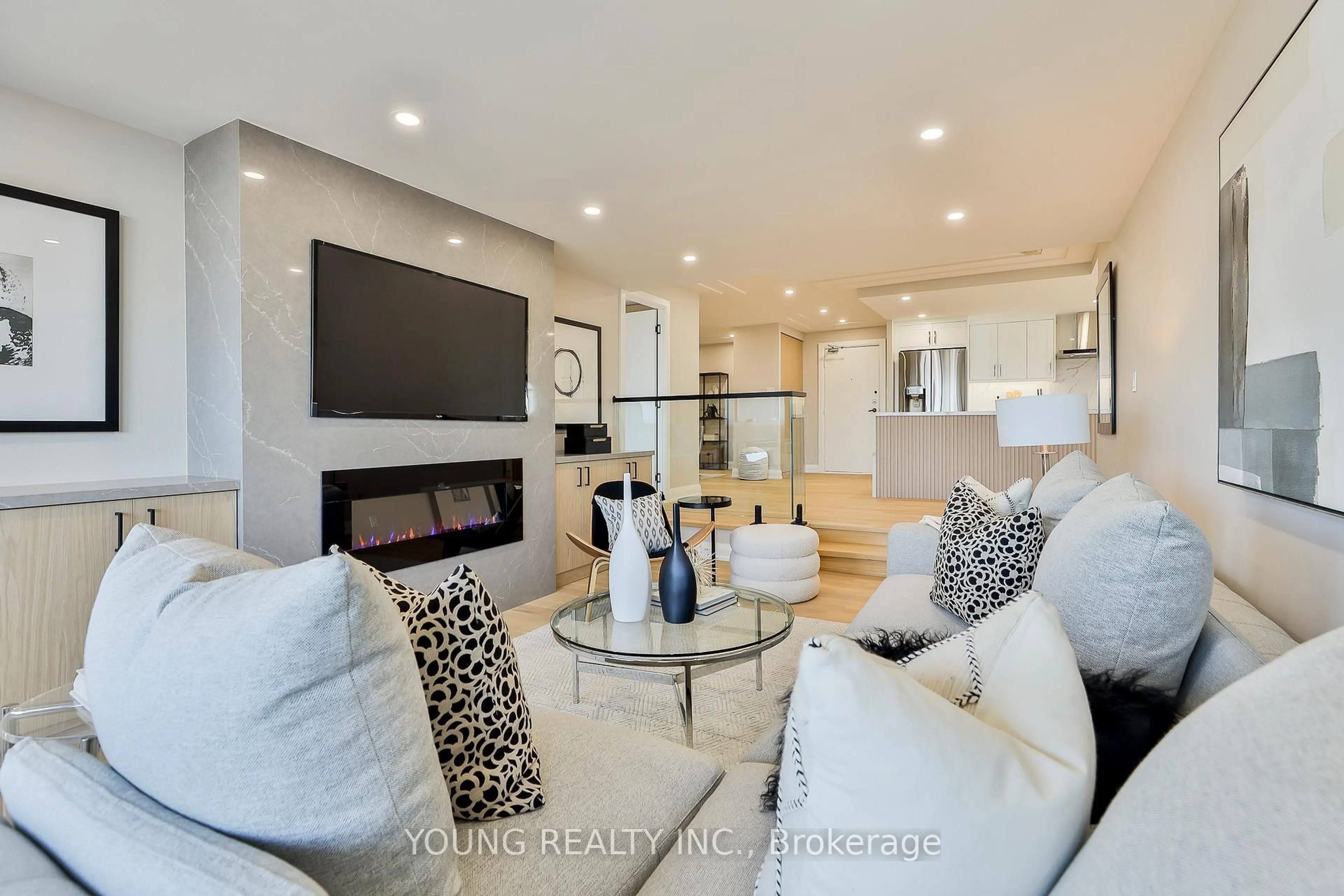 Living room with furniture, unknown for 1555 Finch Ave #2908, Toronto Ontario M2J 4X9