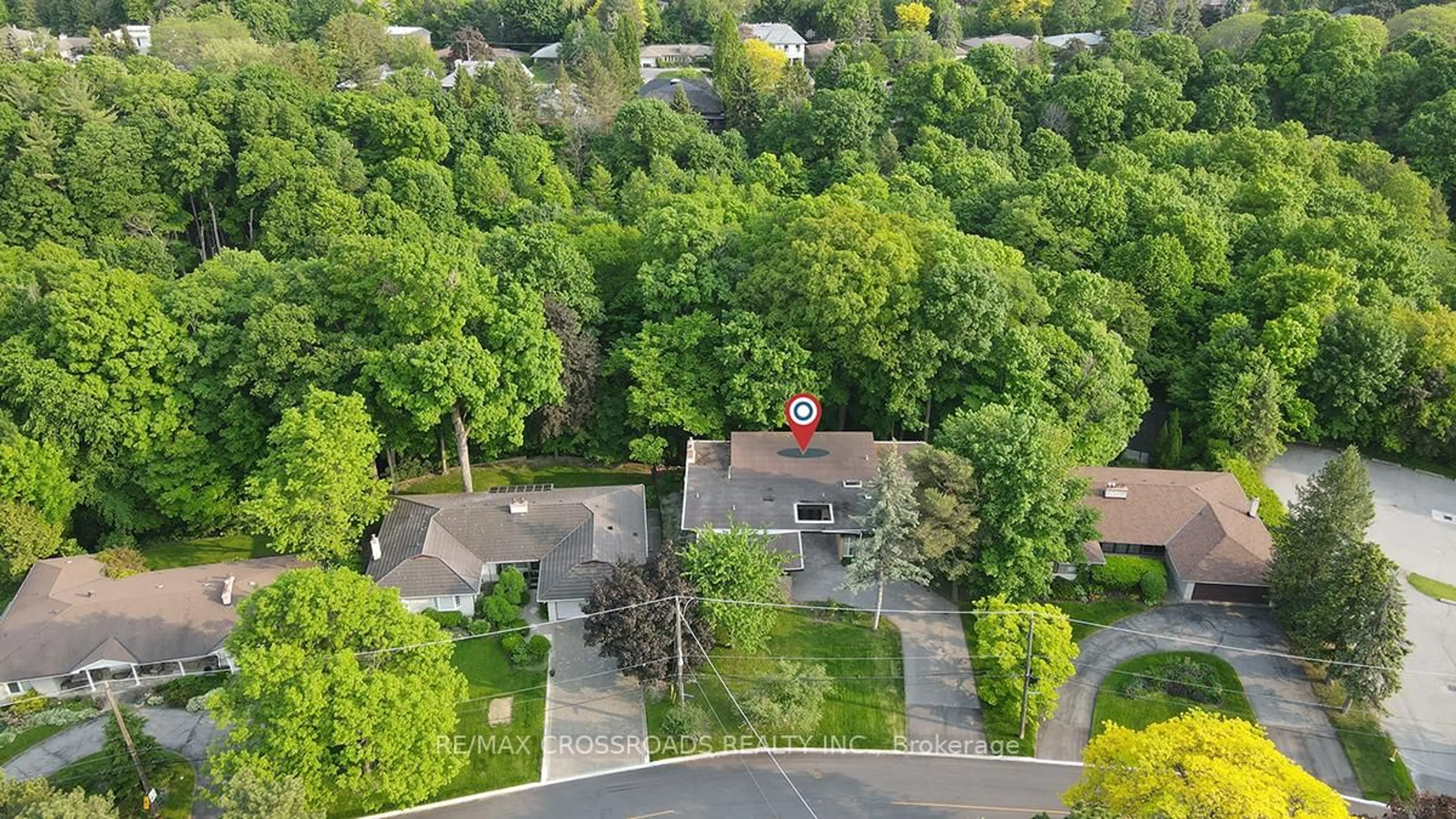 A pic from outside/outdoor area/front of a property/back of a property/a pic from drone, street for 53 Forest Grove Dr, Toronto Ontario M2K 1Z4