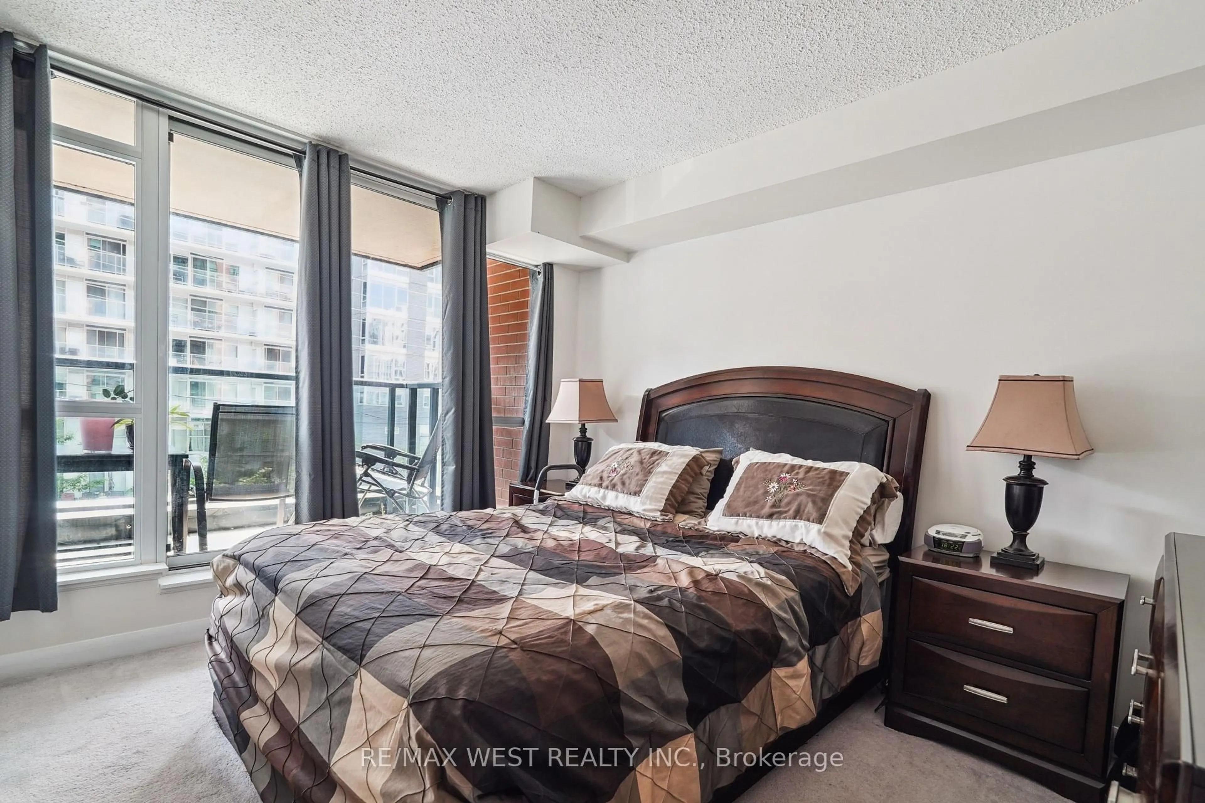 Bedroom with bed, unknown for 525 Wilson Ave #349, Toronto Ontario M3H 0A7