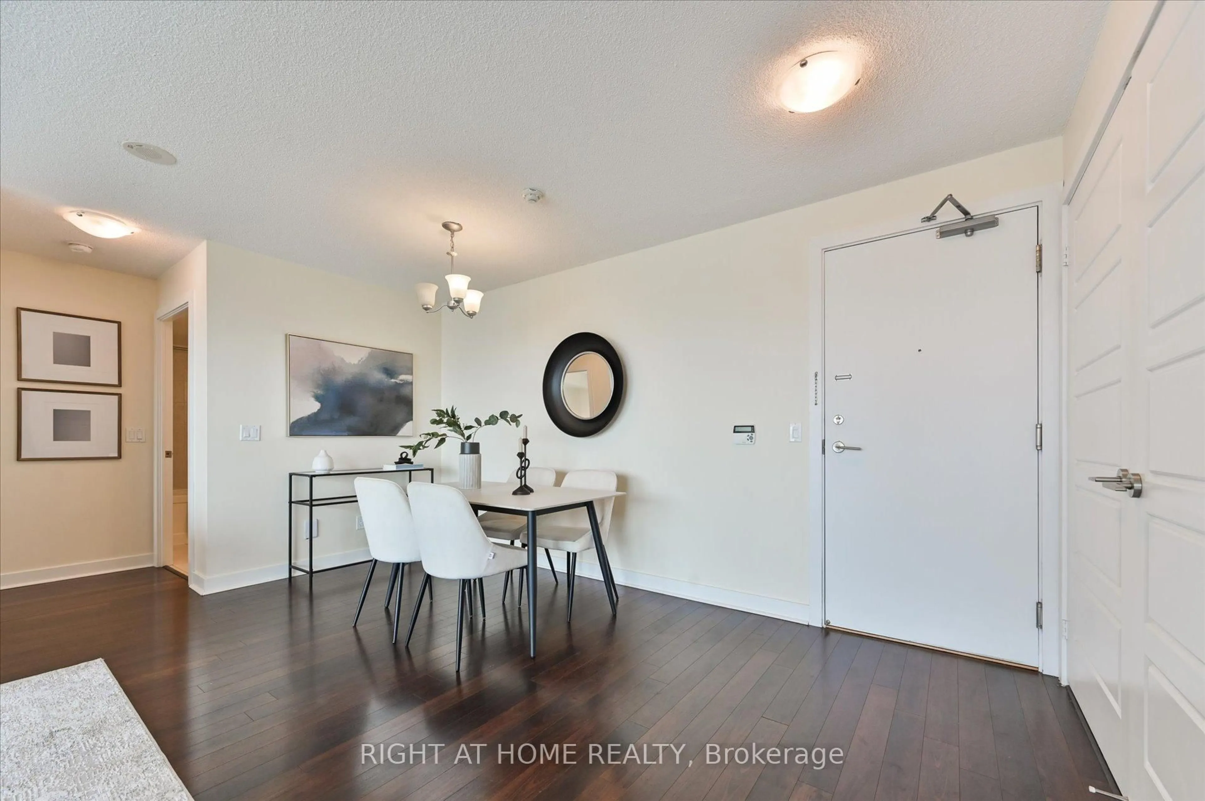 Dining room, wood/laminate floor for 100 Western Battery Rd #806, Toronto Ontario M6K 3S2