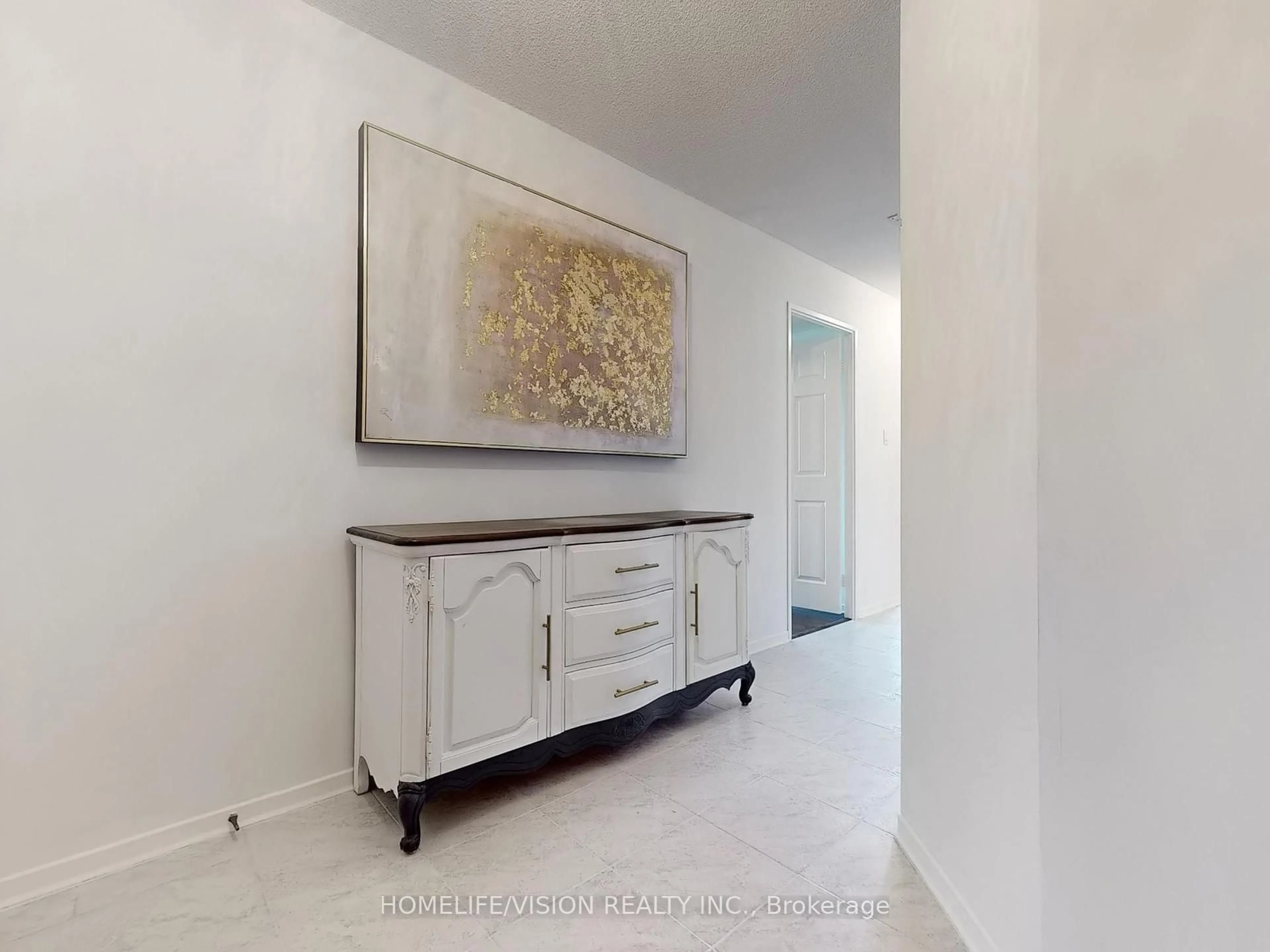 Indoor entryway for 205 Wynford Dr #1706, Toronto Ontario M3C 3P4