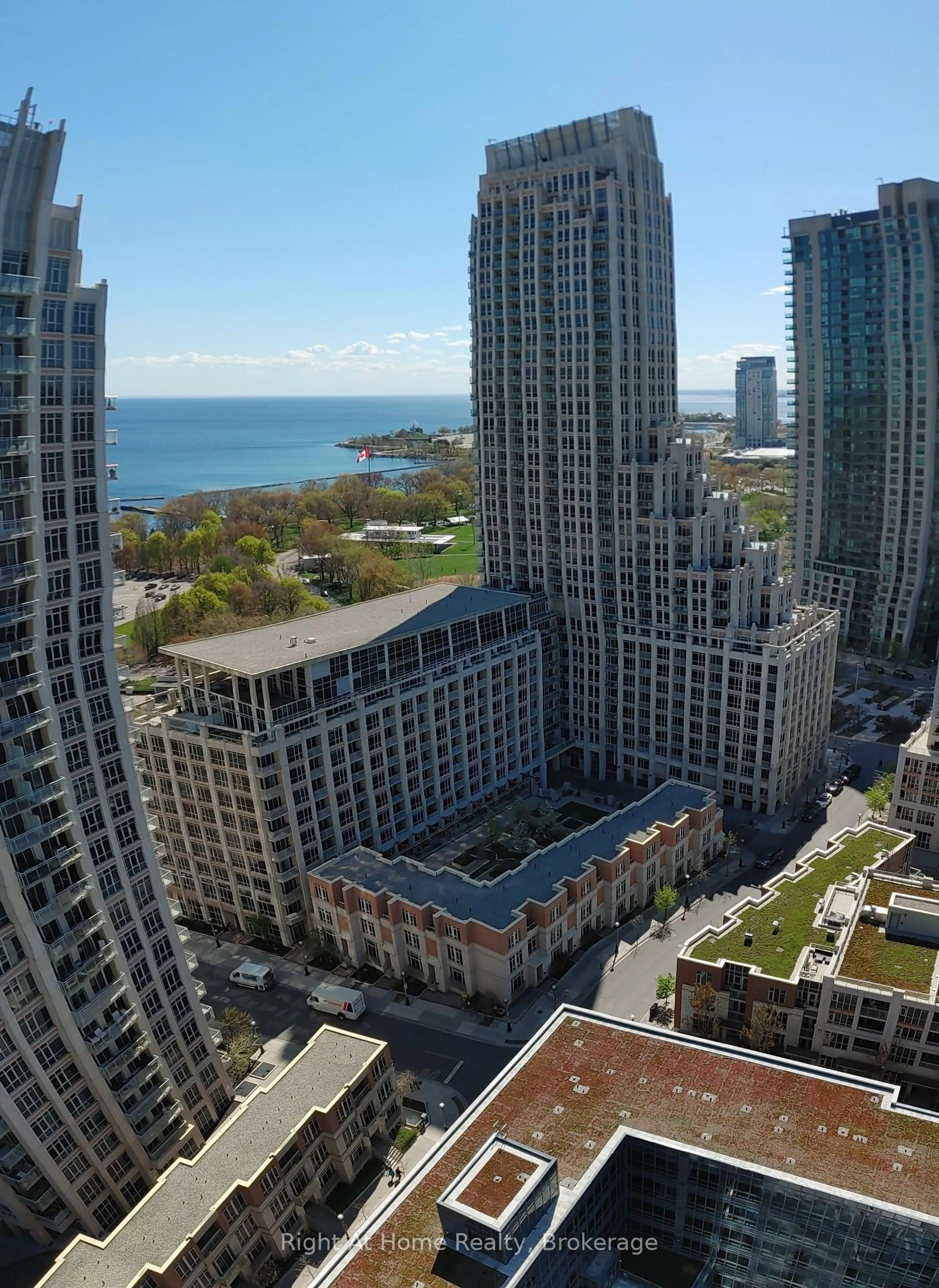 A pic from outside/outdoor area/front of a property/back of a property/a pic from drone, city buildings view from balcony for 38 Iannuzzi St #UPH03, Toronto Ontario M5V 0S2