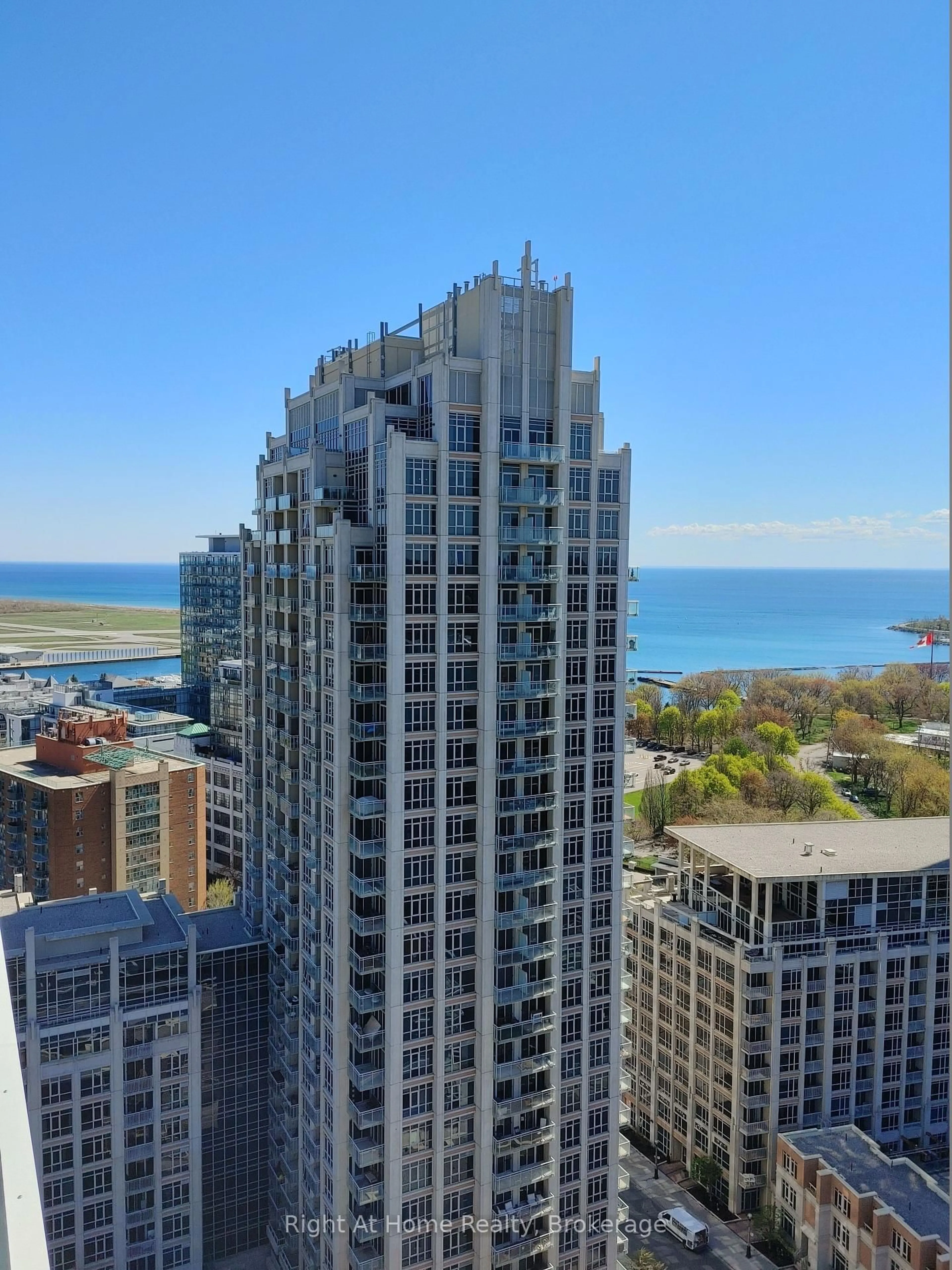A pic from outside/outdoor area/front of a property/back of a property/a pic from drone, city buildings view from balcony for 38 Iannuzzi St #UPH03, Toronto Ontario M5V 0S2