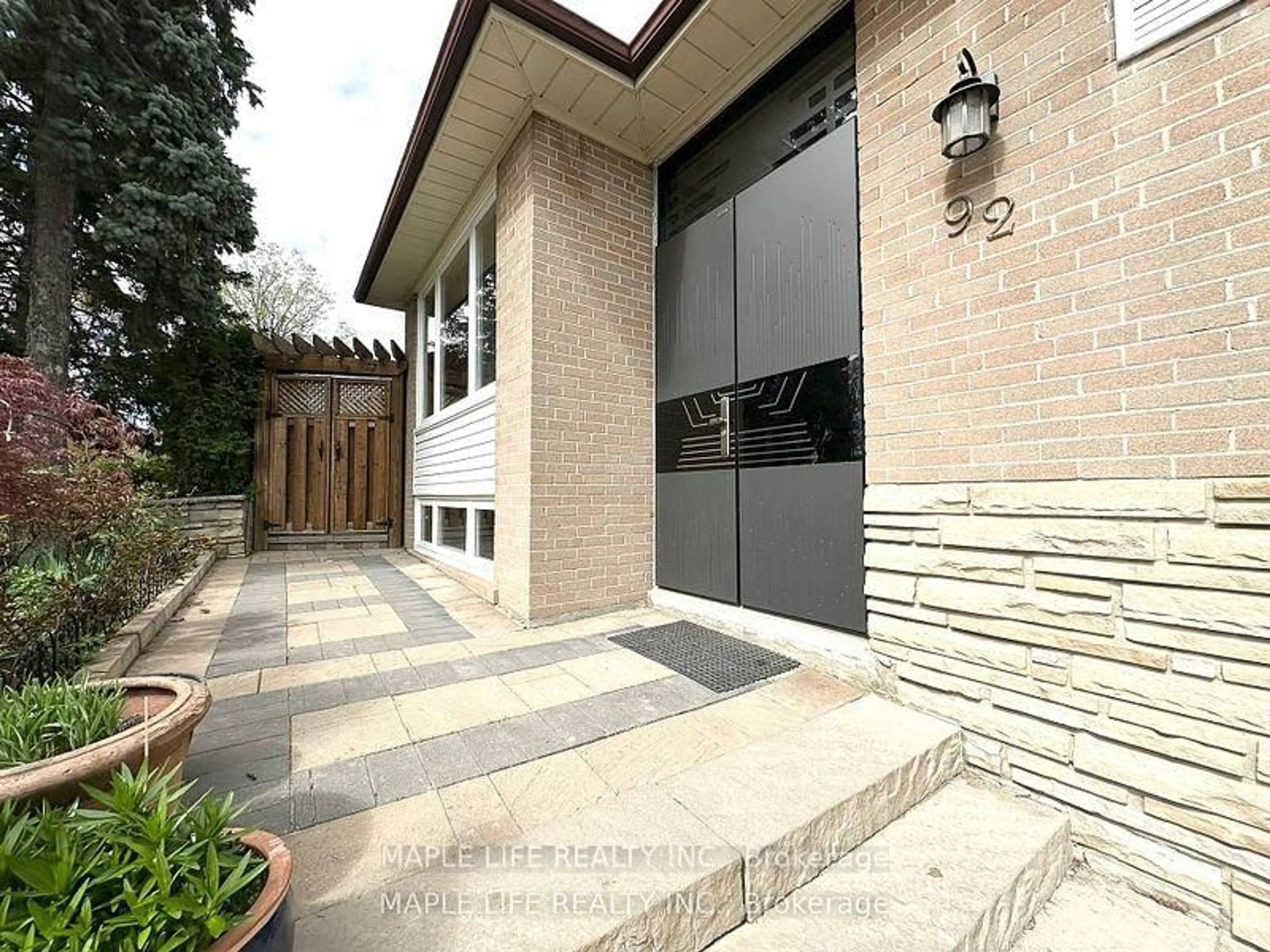 Unknown for 92 Rameau Dr, Toronto Ontario M2H 1T9