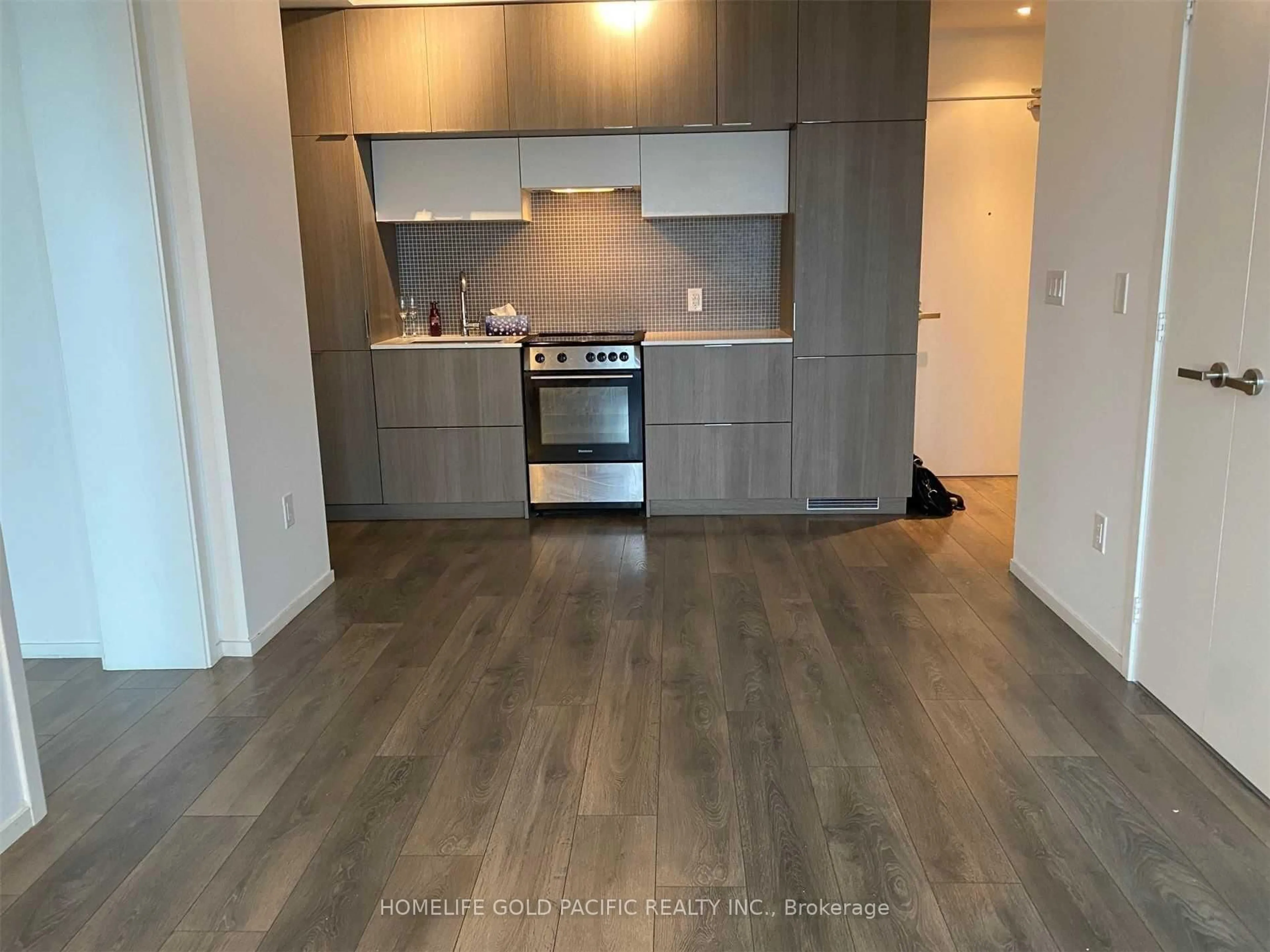 Standard kitchen, unknown for 159 Dundas St #3808, Toronto Ontario M5B 0A9