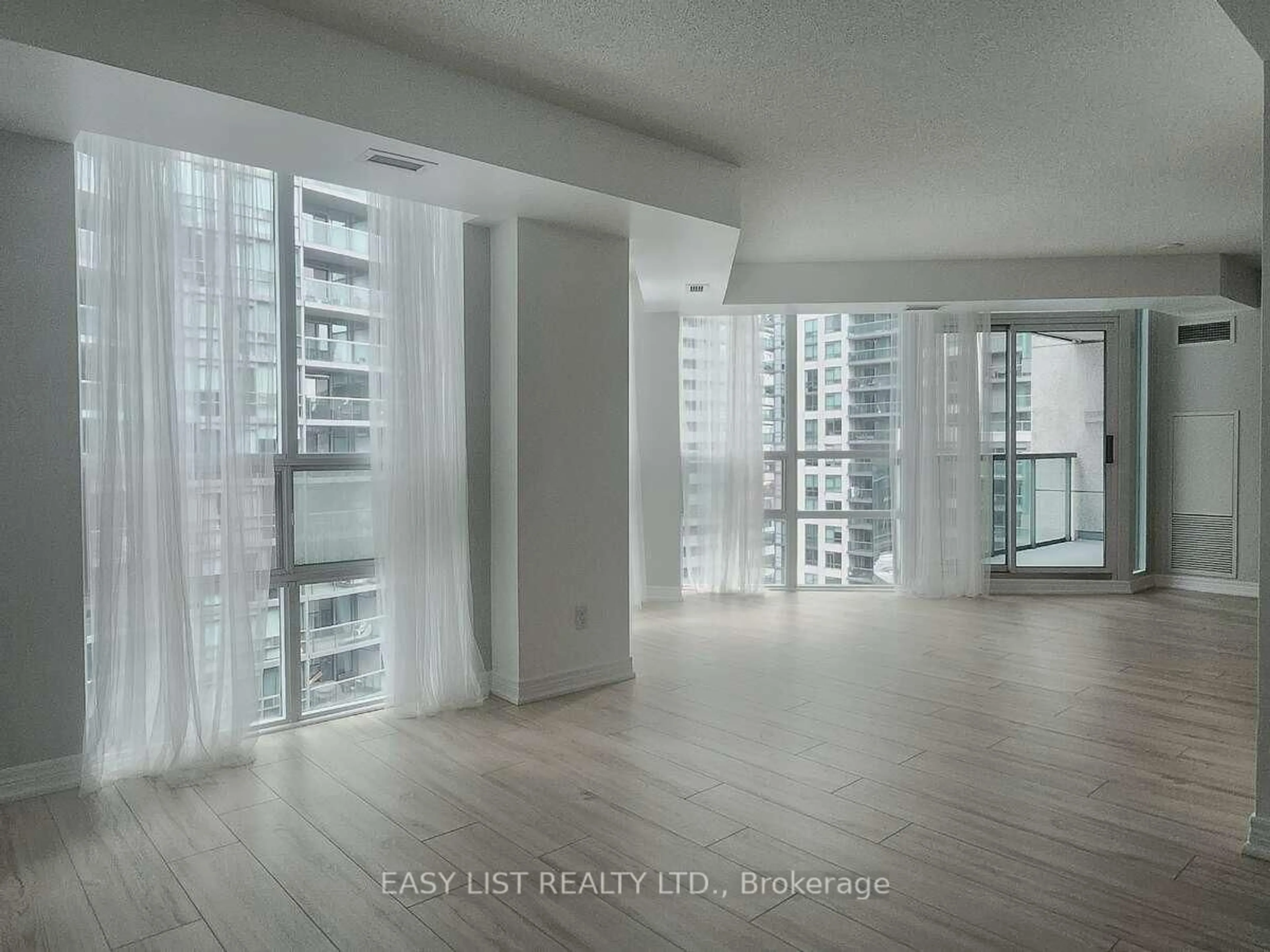 A pic of a room for 51 Lower Simcoe St #1501, Toronto Ontario M5J 3A2