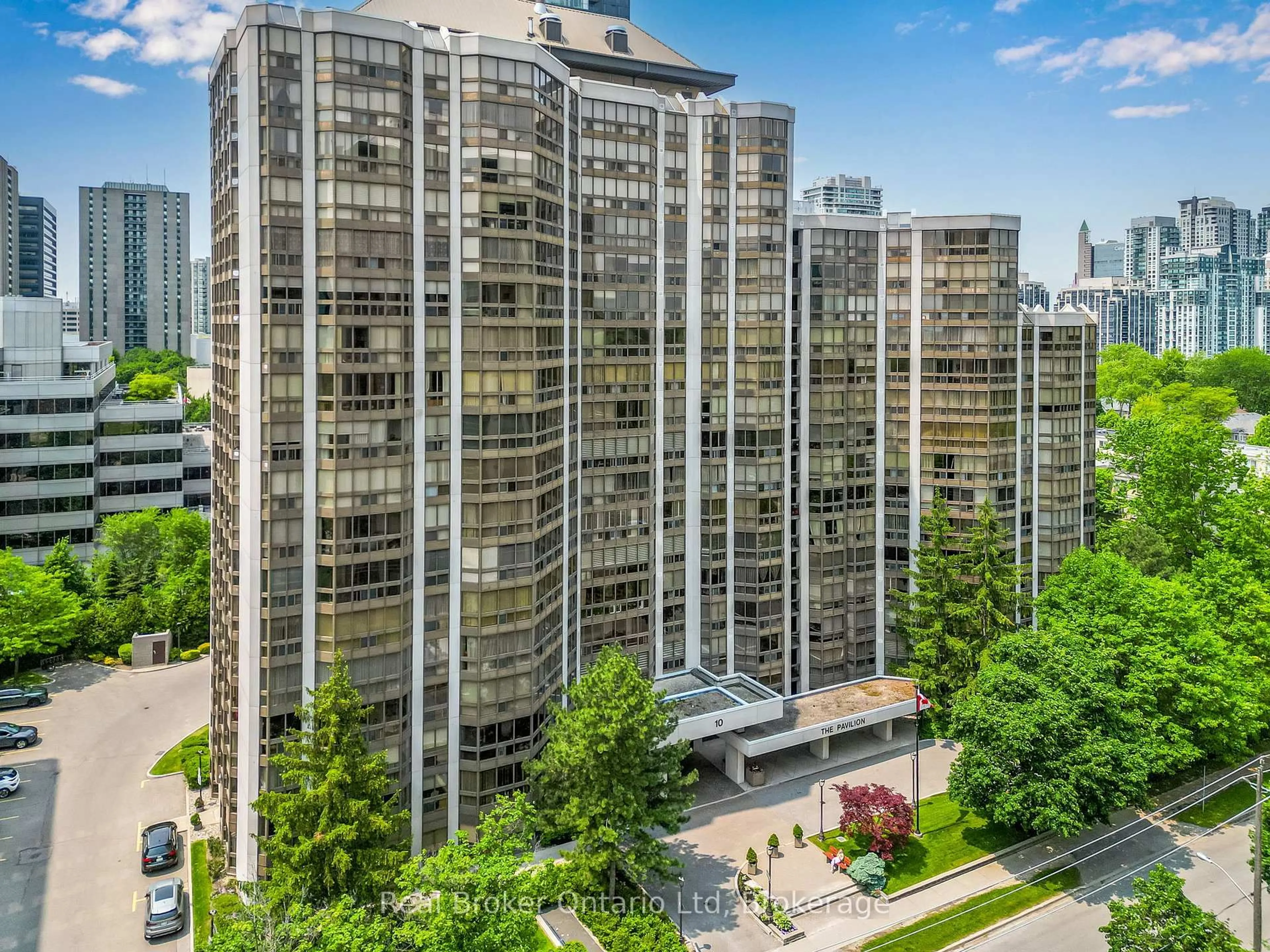 A pic from outside/outdoor area/front of a property/back of a property/a pic from drone, city buildings view from balcony for 10 Kenneth Ave #1109, Toronto Ontario M2N 6K6