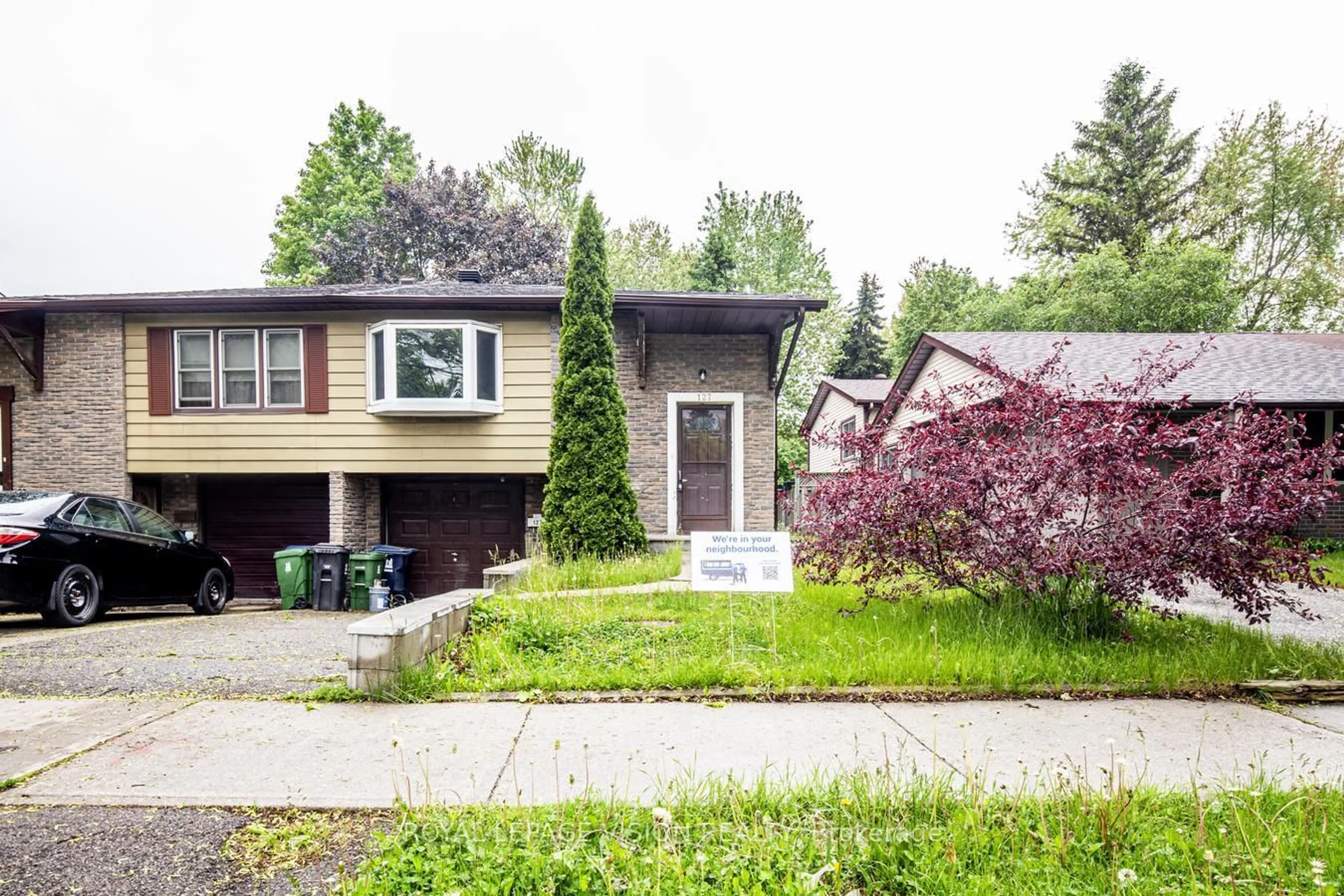 Home with vinyl exterior material, street for 127 Freshmeadow Dr, Toronto Ontario M2H 2P9