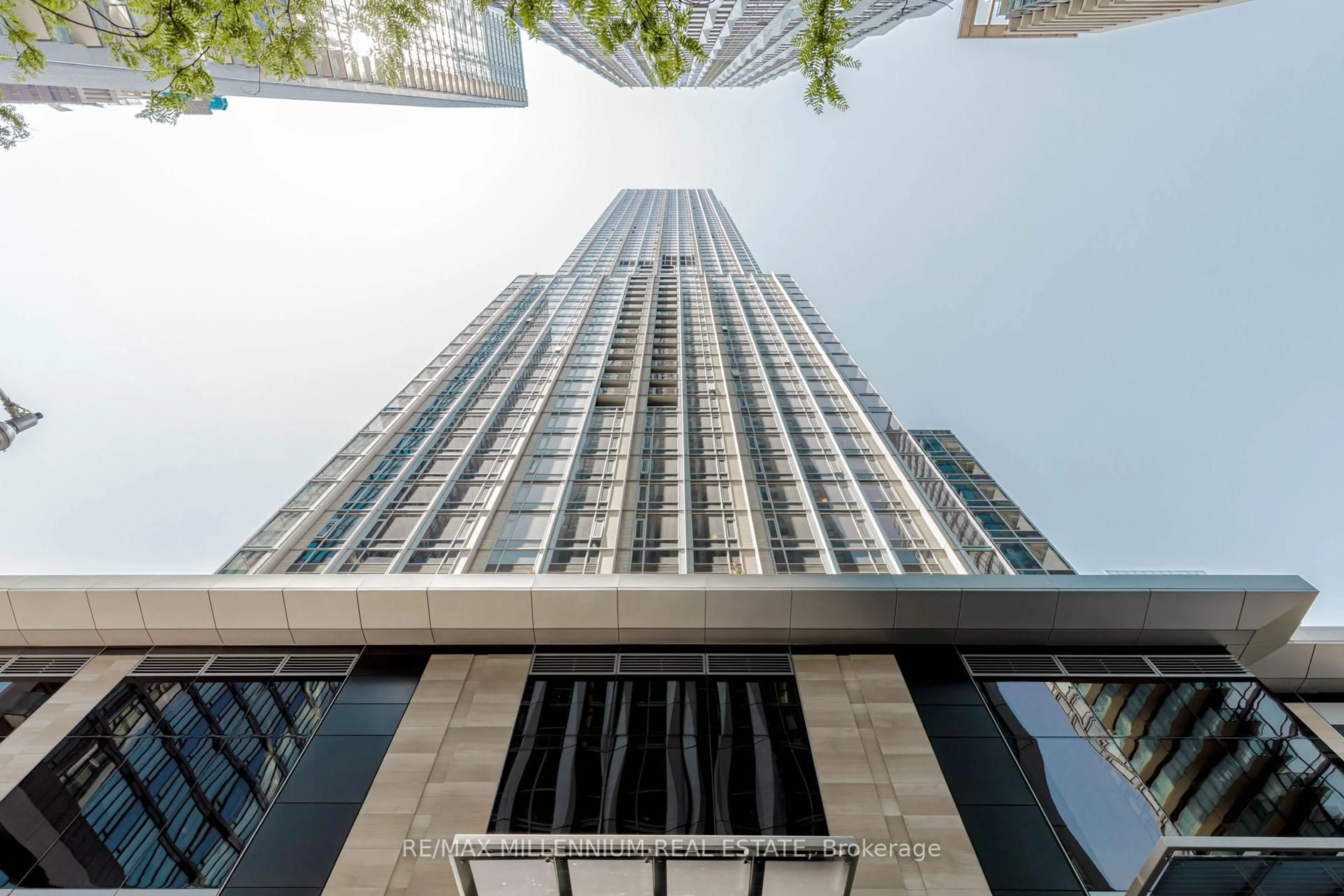 Unknown for 11 Yorkville Ave #4103, Toronto Ontario M4W 0B7