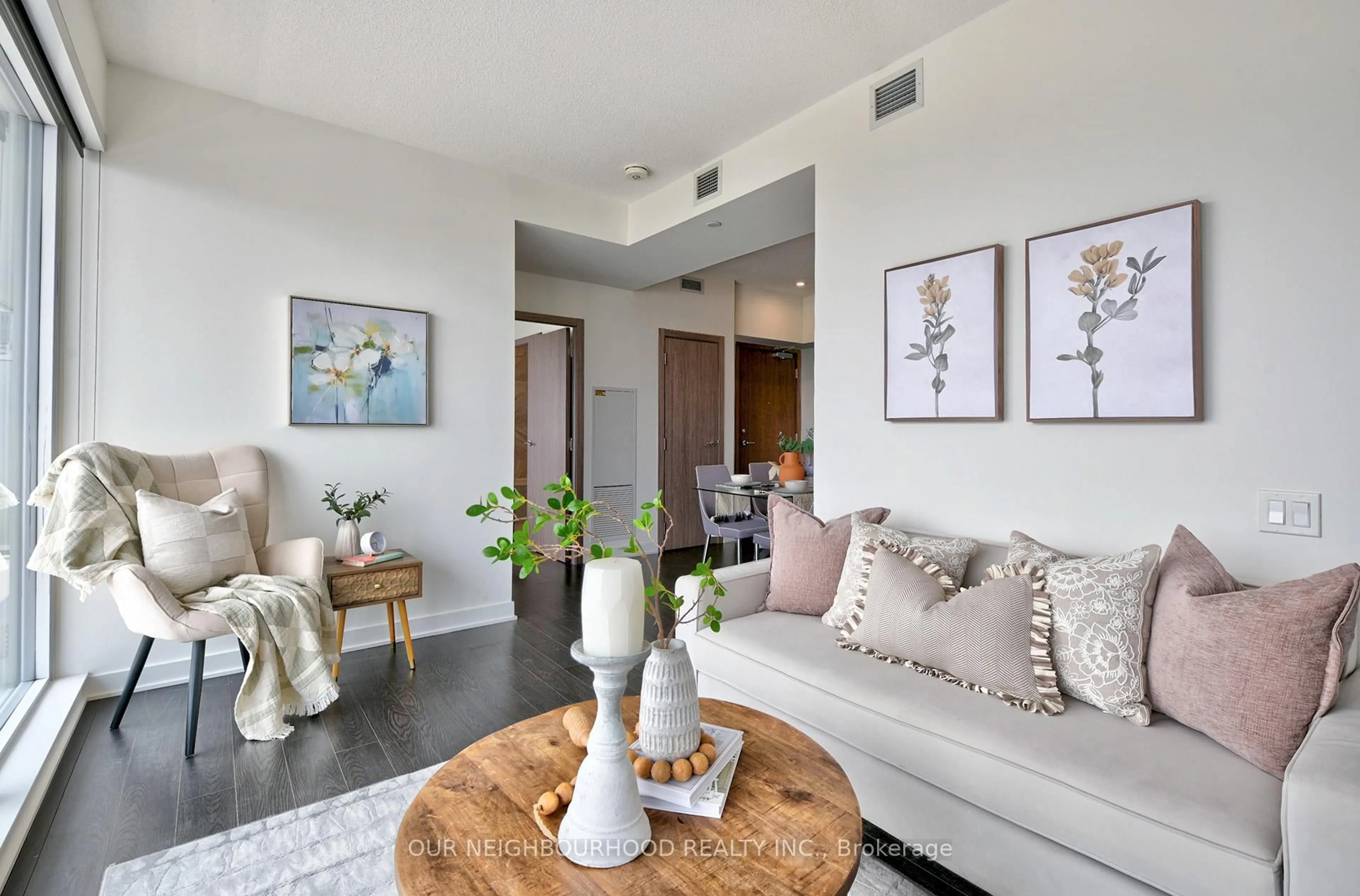 Living room with furniture, unknown for 19 Bathurst St #2111, Toronto Ontario M6A 2E1