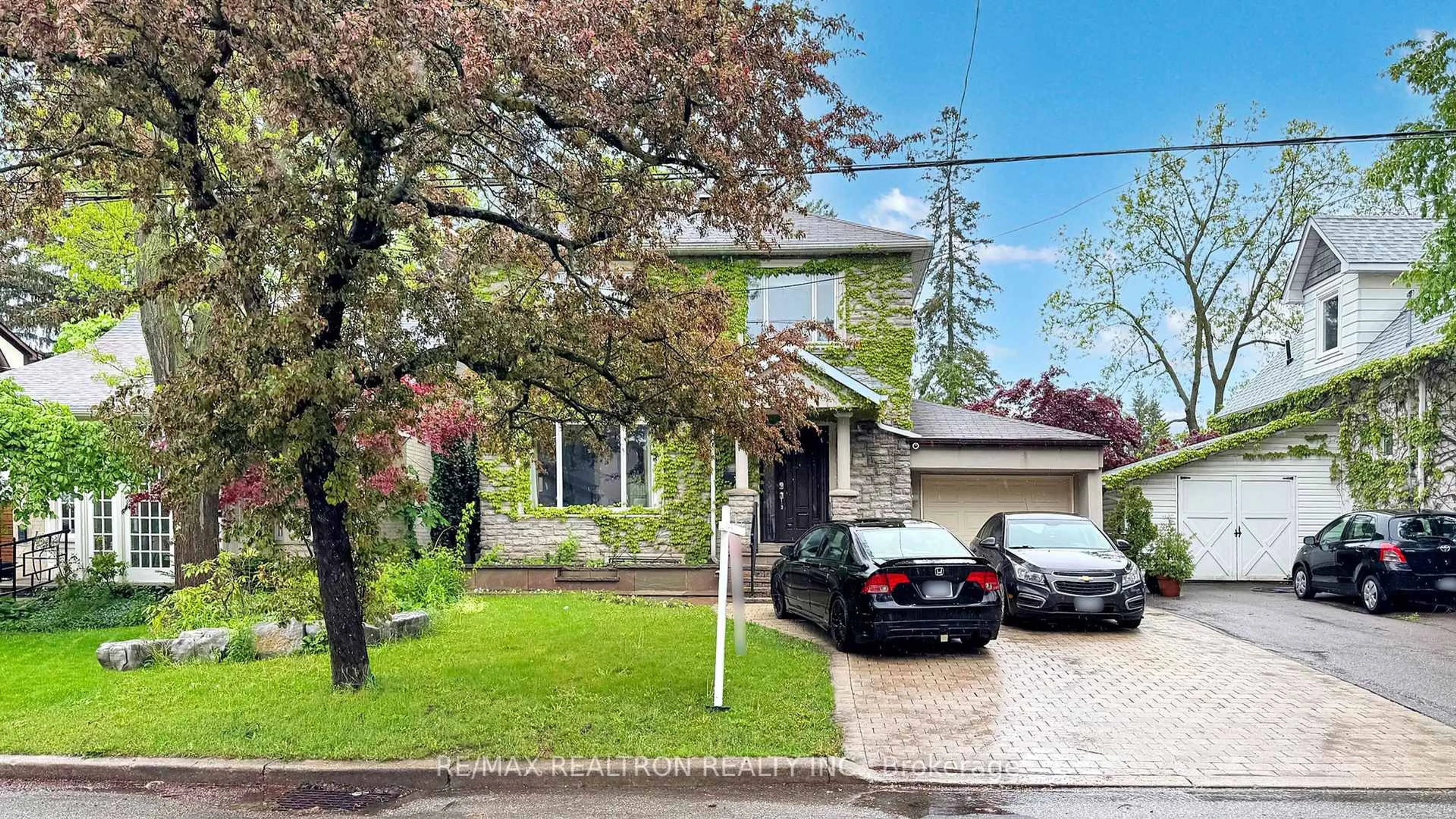 Unknown for 37 Newton Dr, Toronto Ontario M2M 2M6