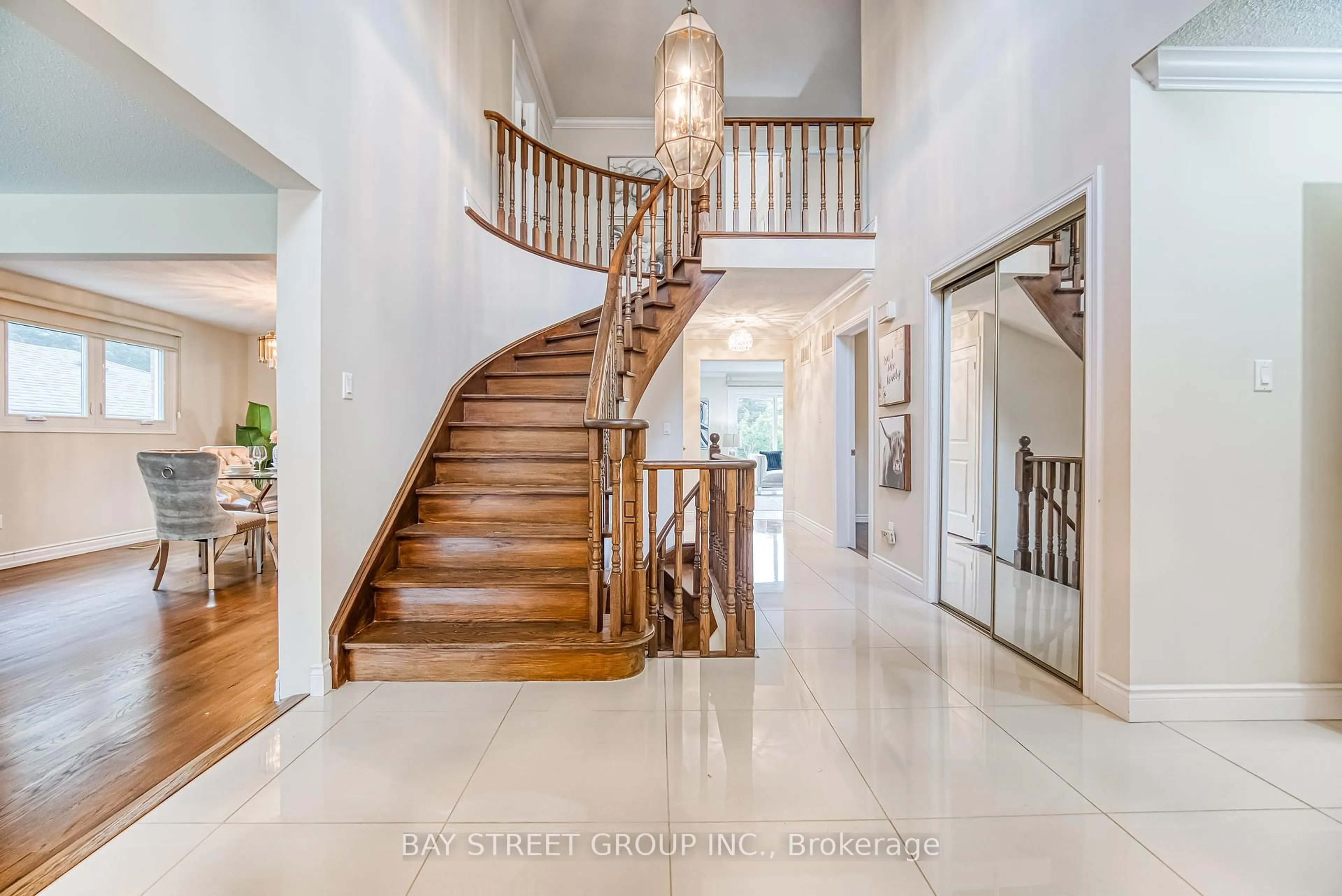 Unknown for 627 Conacher Dr, Toronto Ontario M2M 3N2
