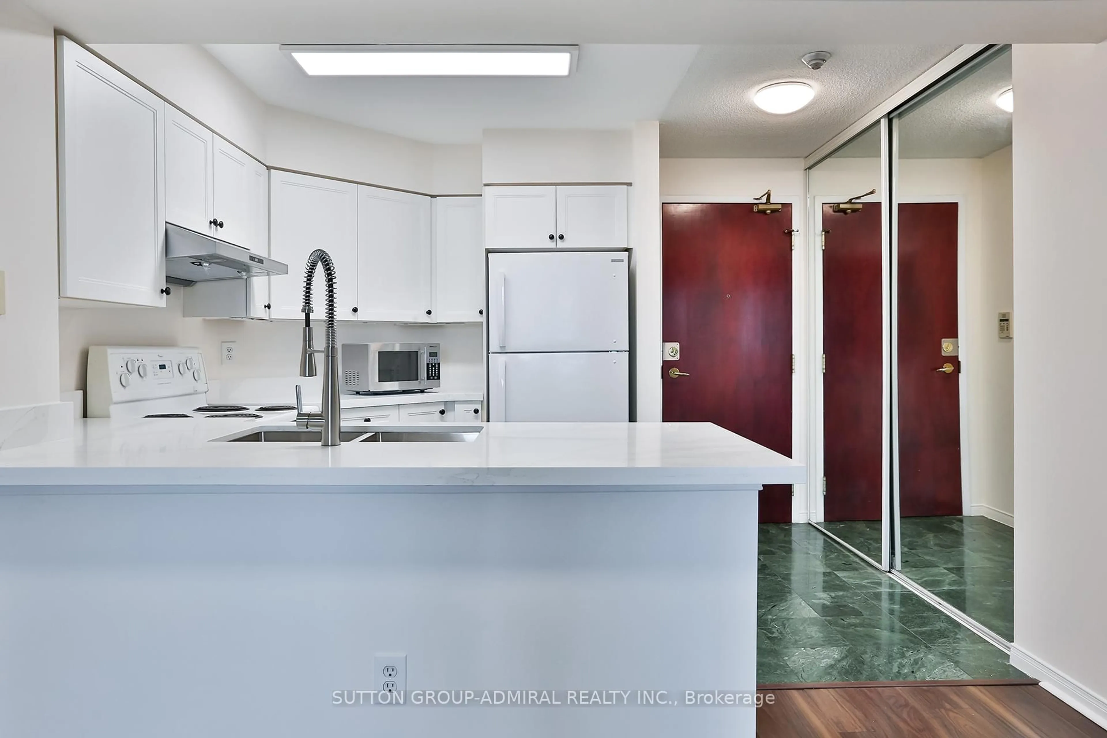 Standard kitchen, unknown for 750 Bay St #2002, Toronto Ontario M5G 1N6