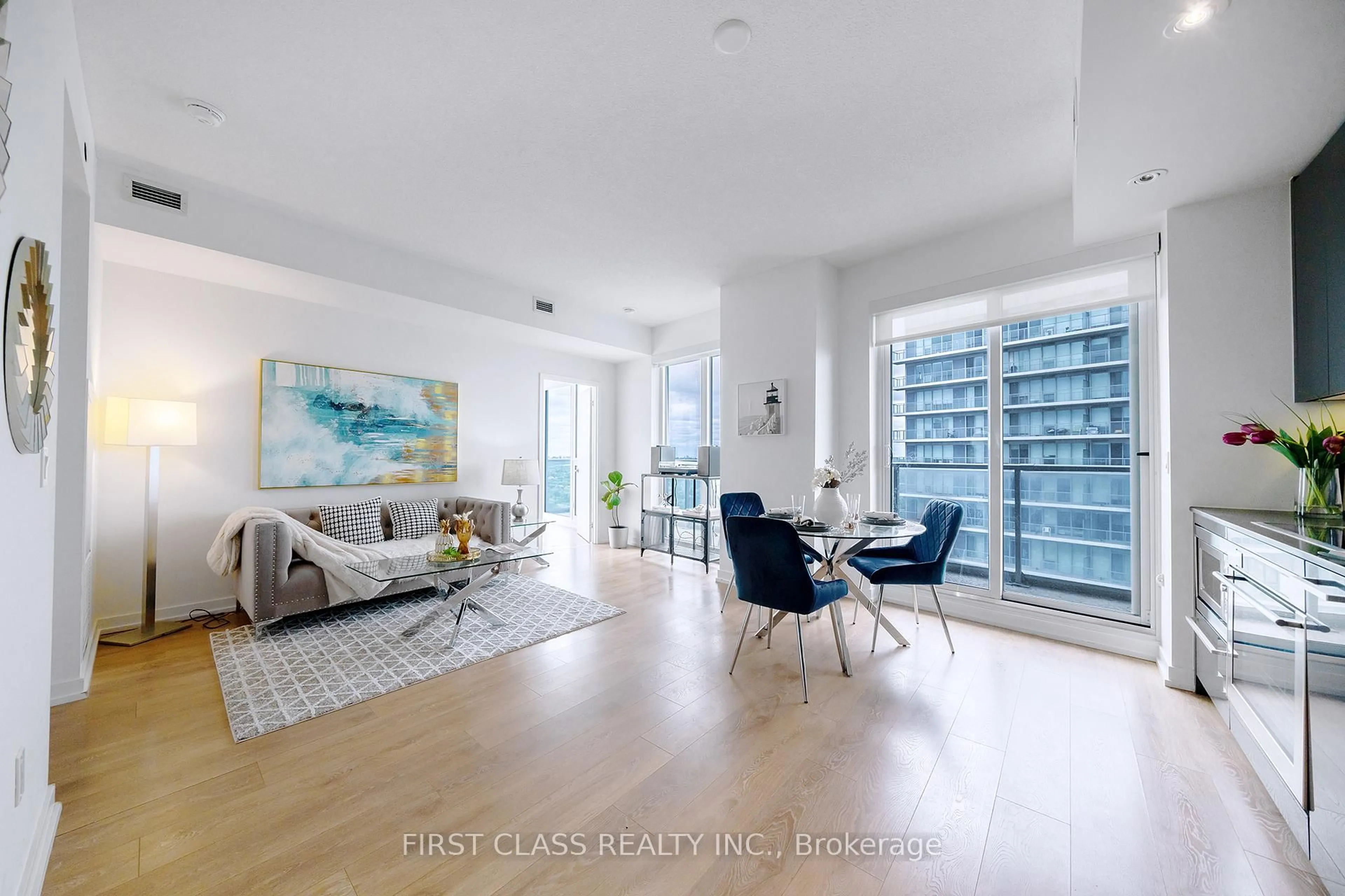 Living room with furniture, unknown for 117 Mcmahon Dr #3603, Toronto Ontario M2K 2X9