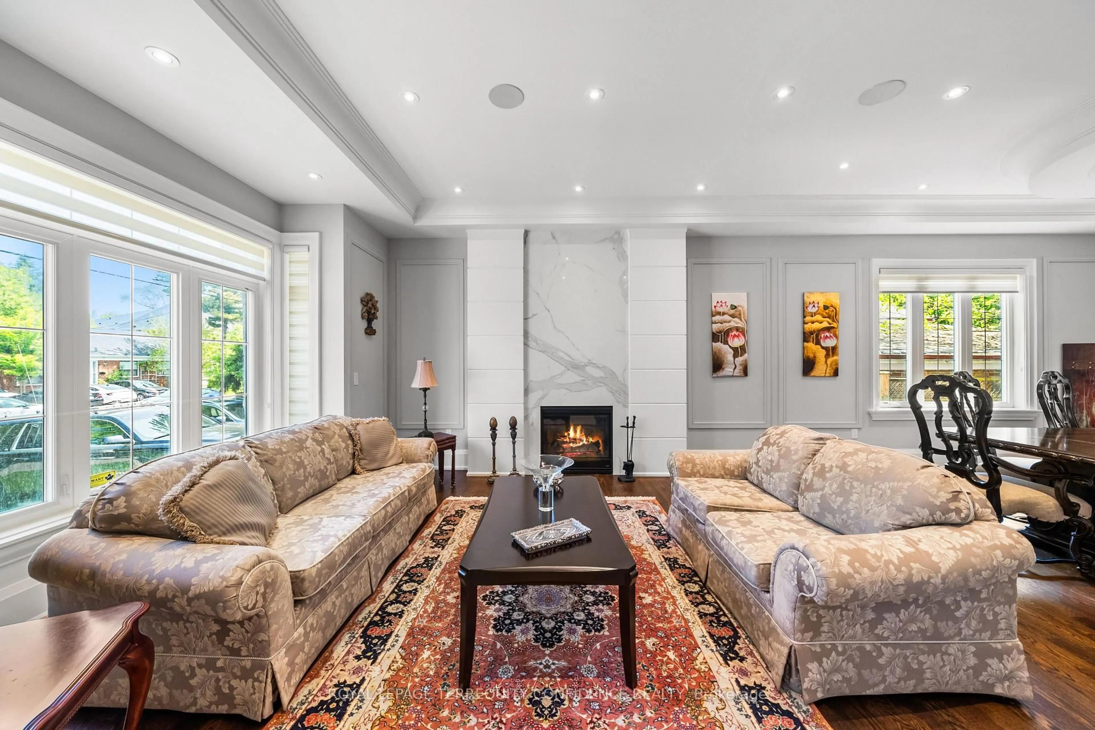 Living room with furniture, unknown for 247 Connaught Ave, Toronto Ontario M2M 1H7